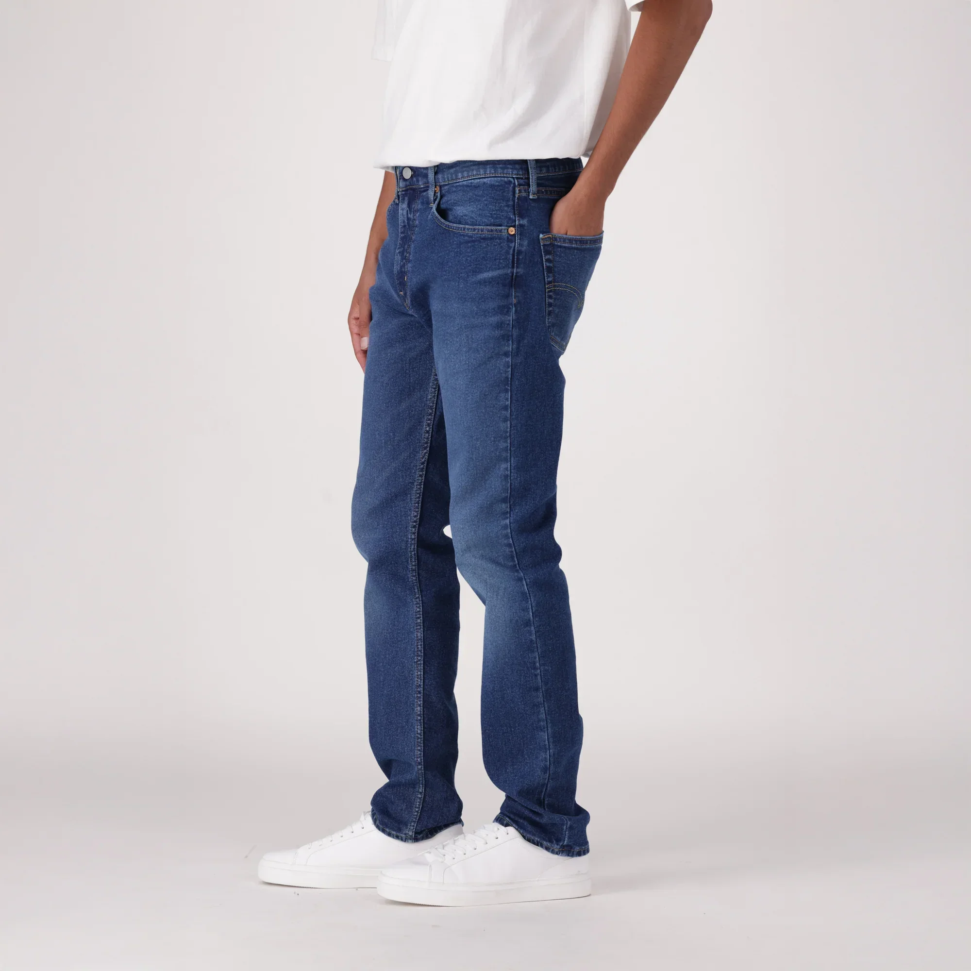 LEVI'S® MEN'S 502™ TAPER JEANS - DARK INDIGO WORN IN - Image 4