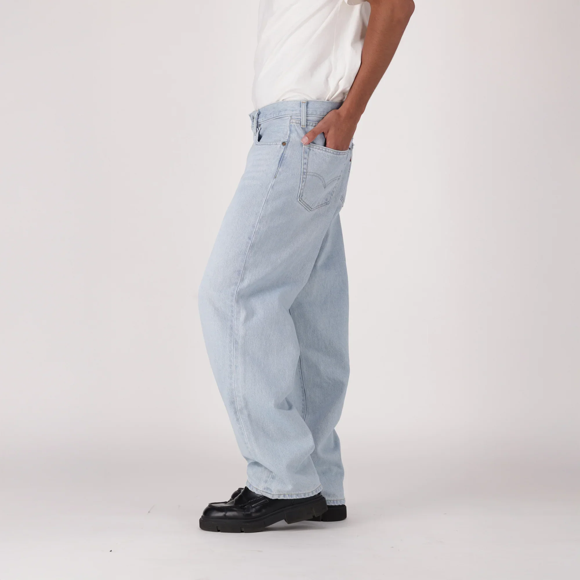 LEVI'S® MEN’S 578™ BAGGY JEANS - LIGHT INDIGO - WORN IN - Image 4