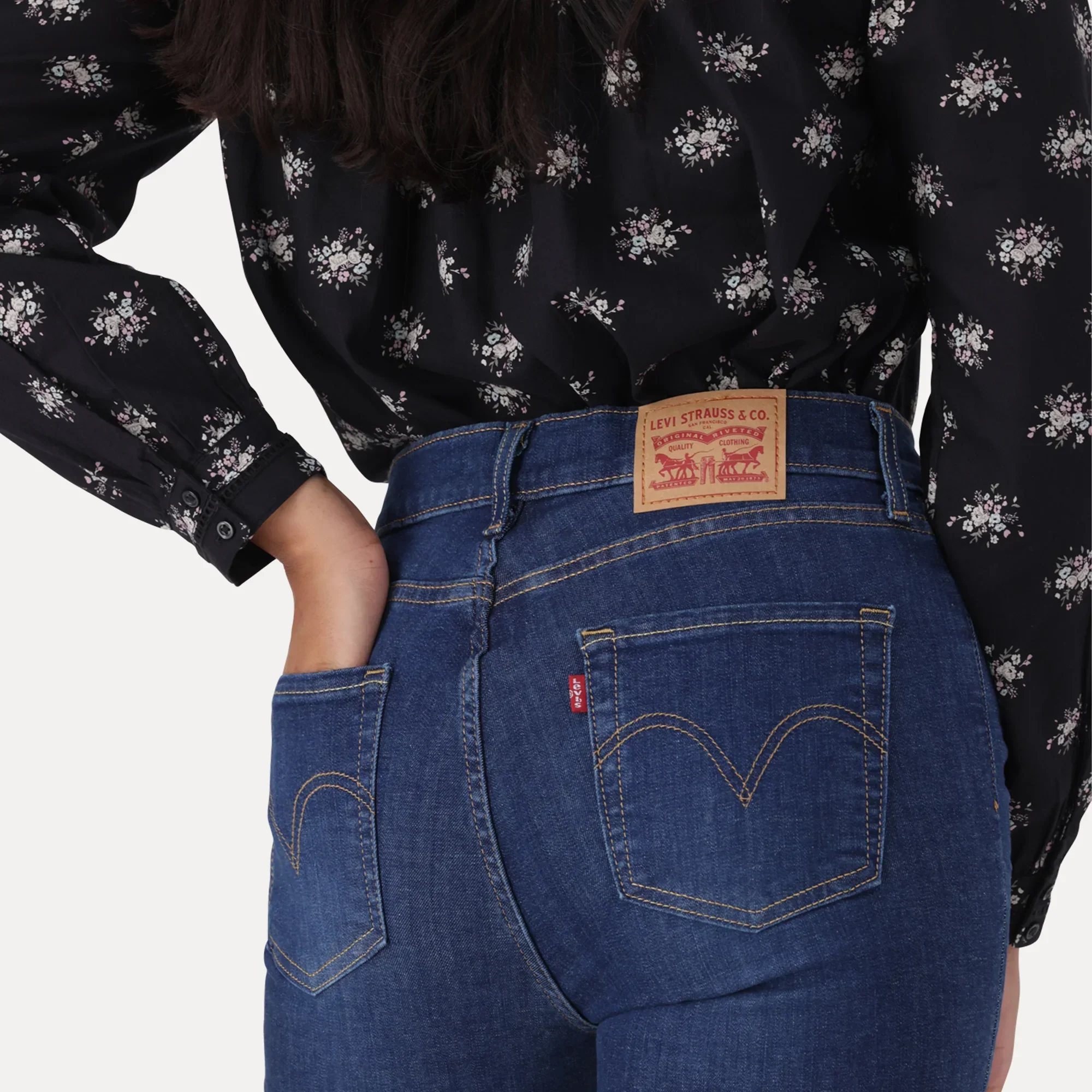 720 HIGH-RISE SUPER SKINNY JEANS - DARK INDIGO - WORN IN - Image 10