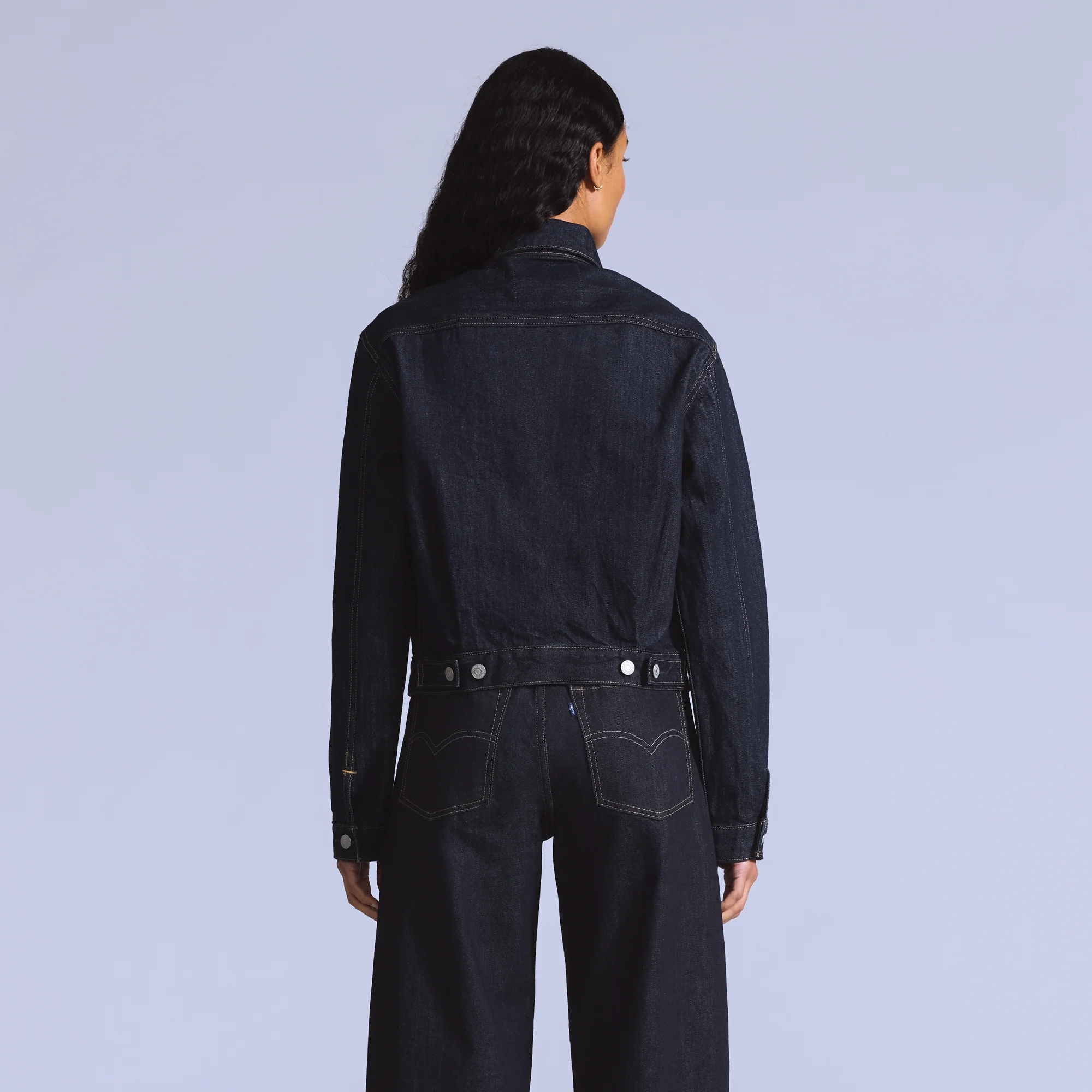 LEVI’S® BLUE TAB™ WOMEN’S TYPE II TRUCKER JACKET - DARK INDIGO FLAT FINISH - Image 3