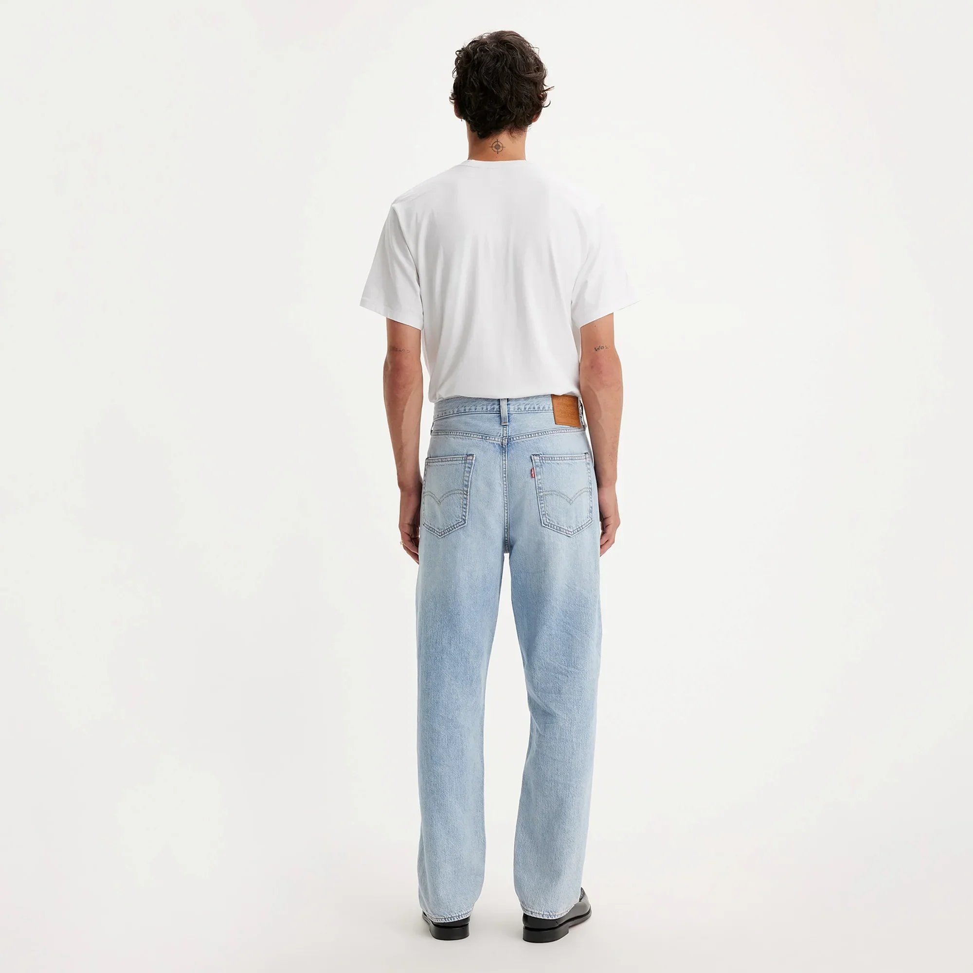 LEVI’S® MEN'S 568™ LOOSE STRAIGHT LIGHTWEIGHT JEANS - LIGHT WASH - Image 3