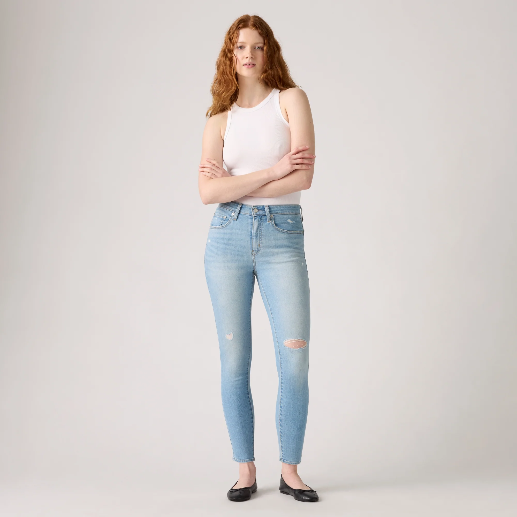 LEVI’S® WOMEN'S 721 HIGH-RISE SKINNY JEANS - MED INDIGO - WORN IN - Image 2
