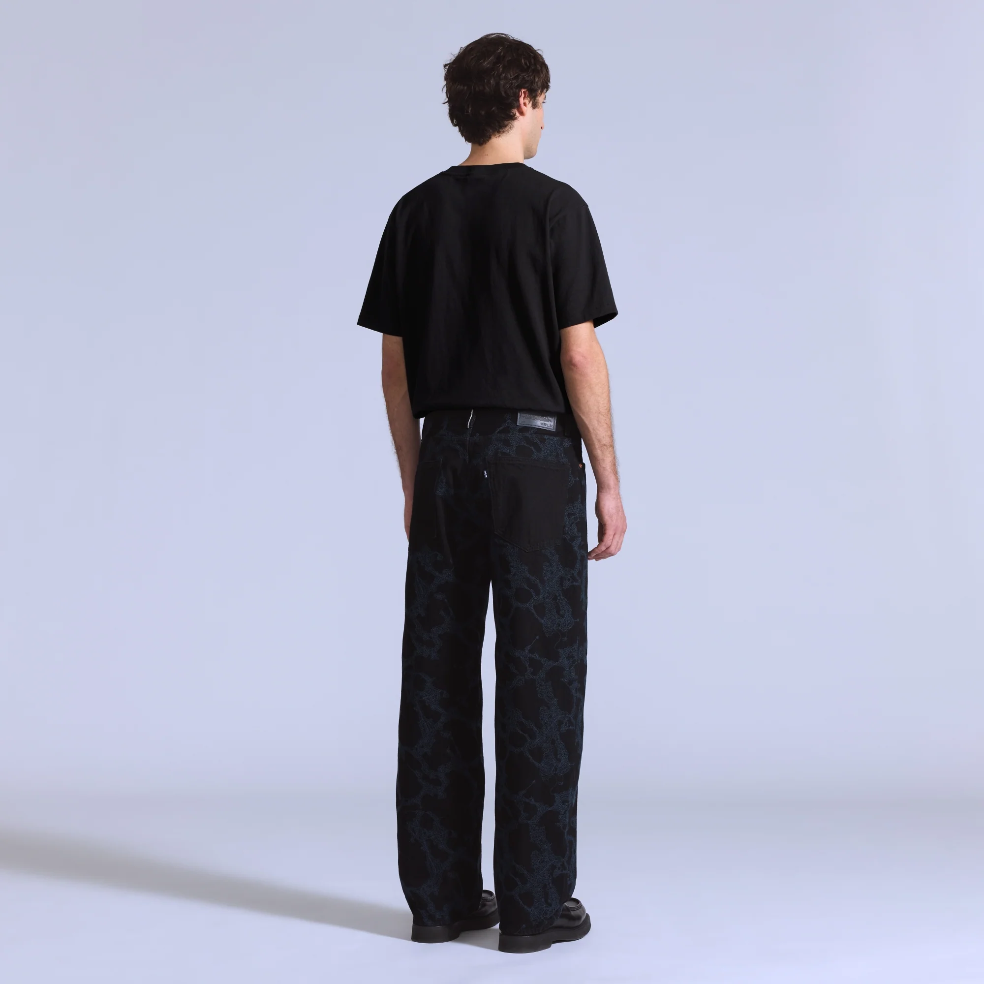 LEVI'S® BLUE TAB™ MEN'S MARKER LOOSE JEANS - MED INDIGO - WORN IN - Image 3