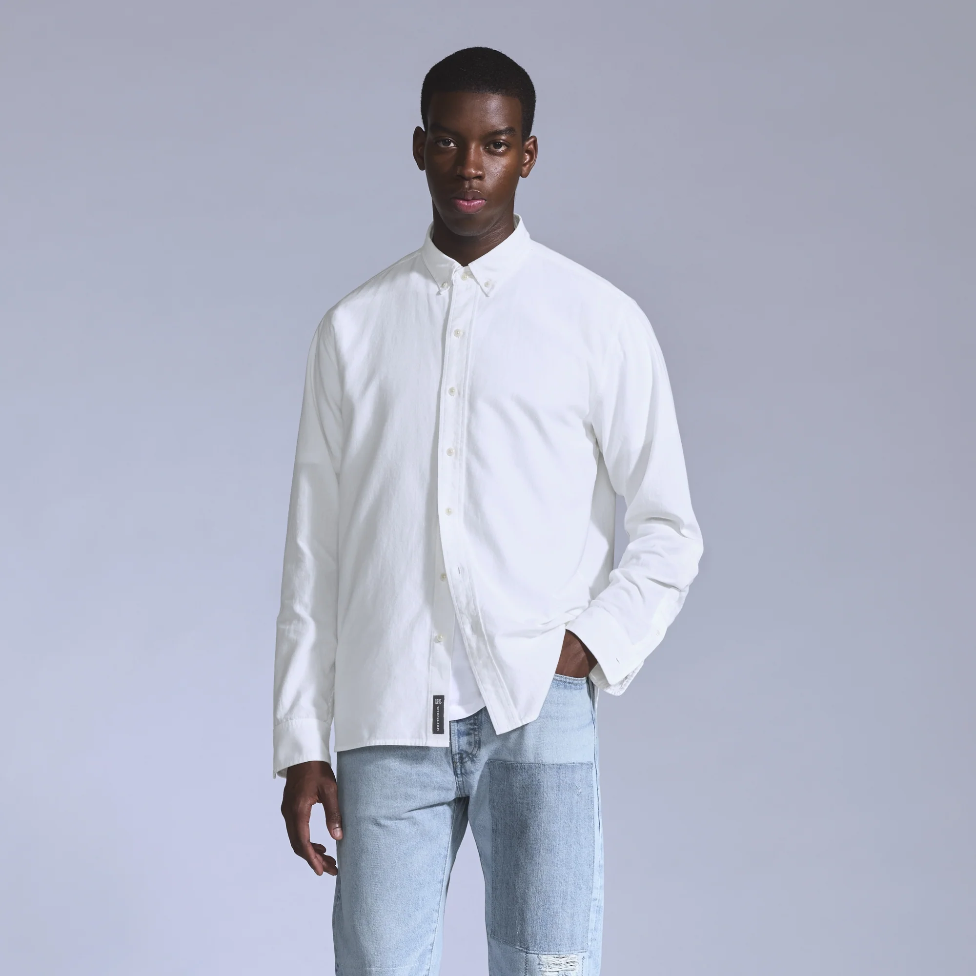 LEVI'S® BLUE TAB™ MEN'S RELAXED BUTTON-UP SHIRT - WHITE - Image 2