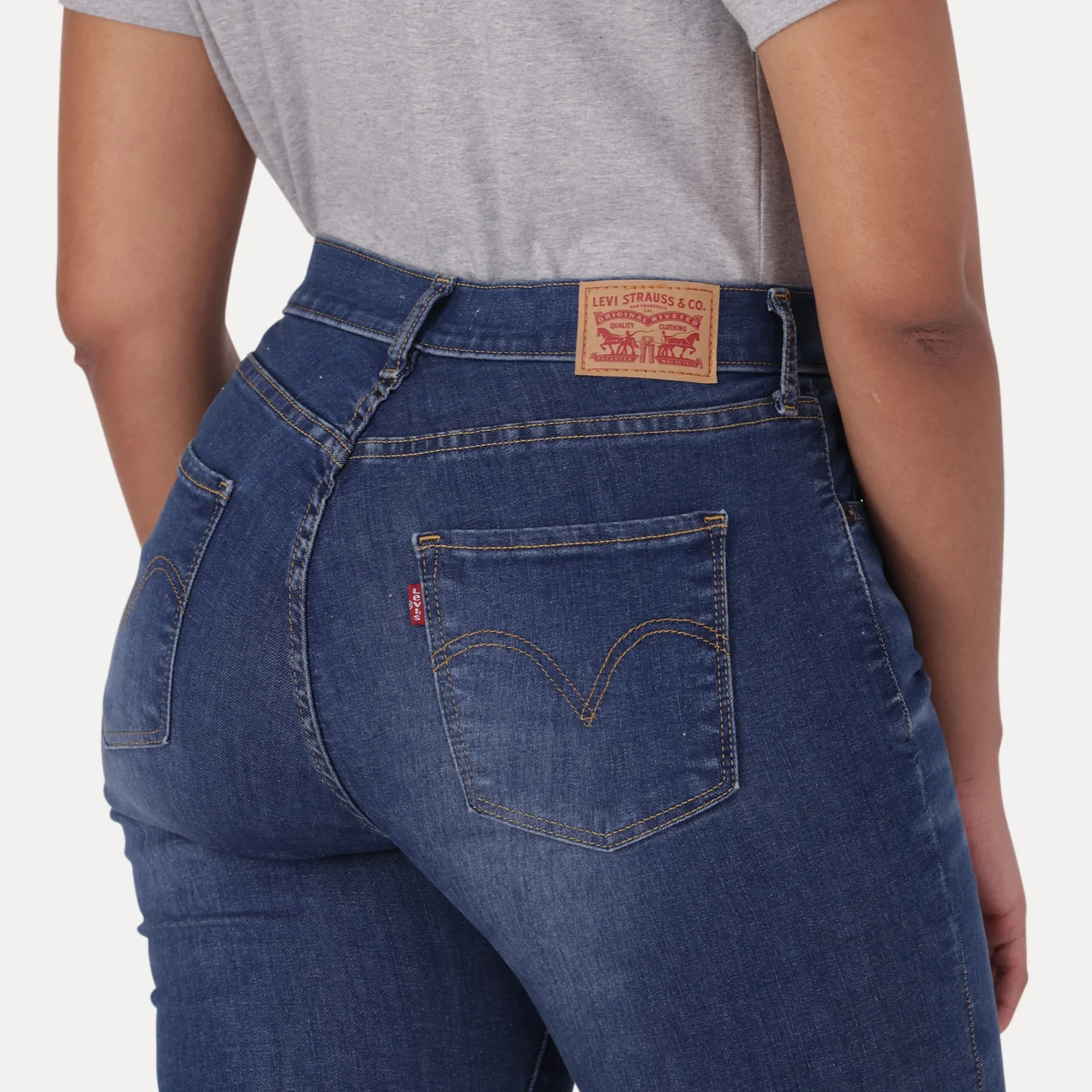 LEVI'S® CURVY HIGH-RISE SUPERSKINNY - MED INDIGO - WORN IN - Image 10