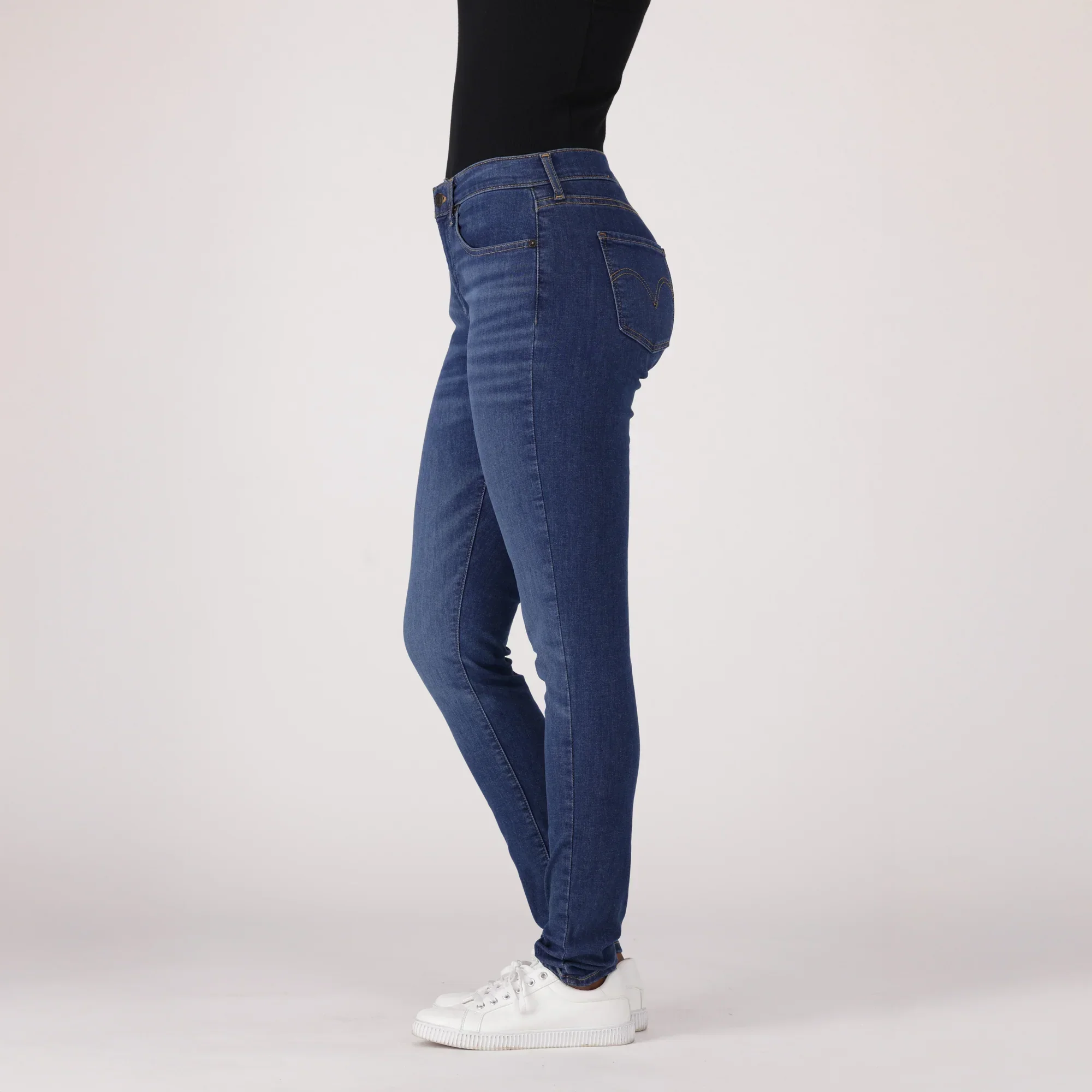 LEVI'S® CURVY HIGH-RISE SUPERSKINNY - MED INDIGO - WORN IN - Image 4