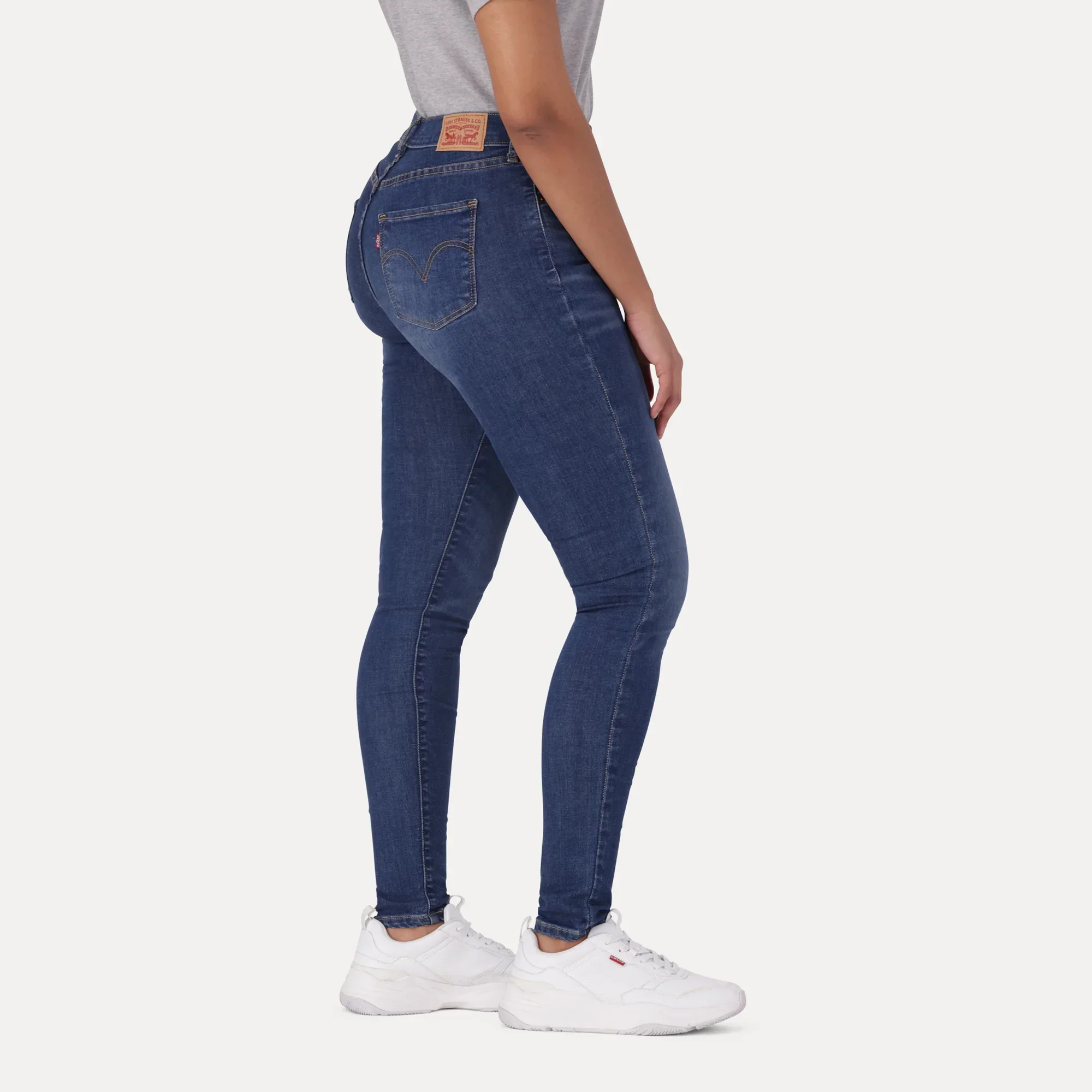 LEVI'S® CURVY HIGH-RISE SUPERSKINNY - MED INDIGO - WORN IN - Image 9