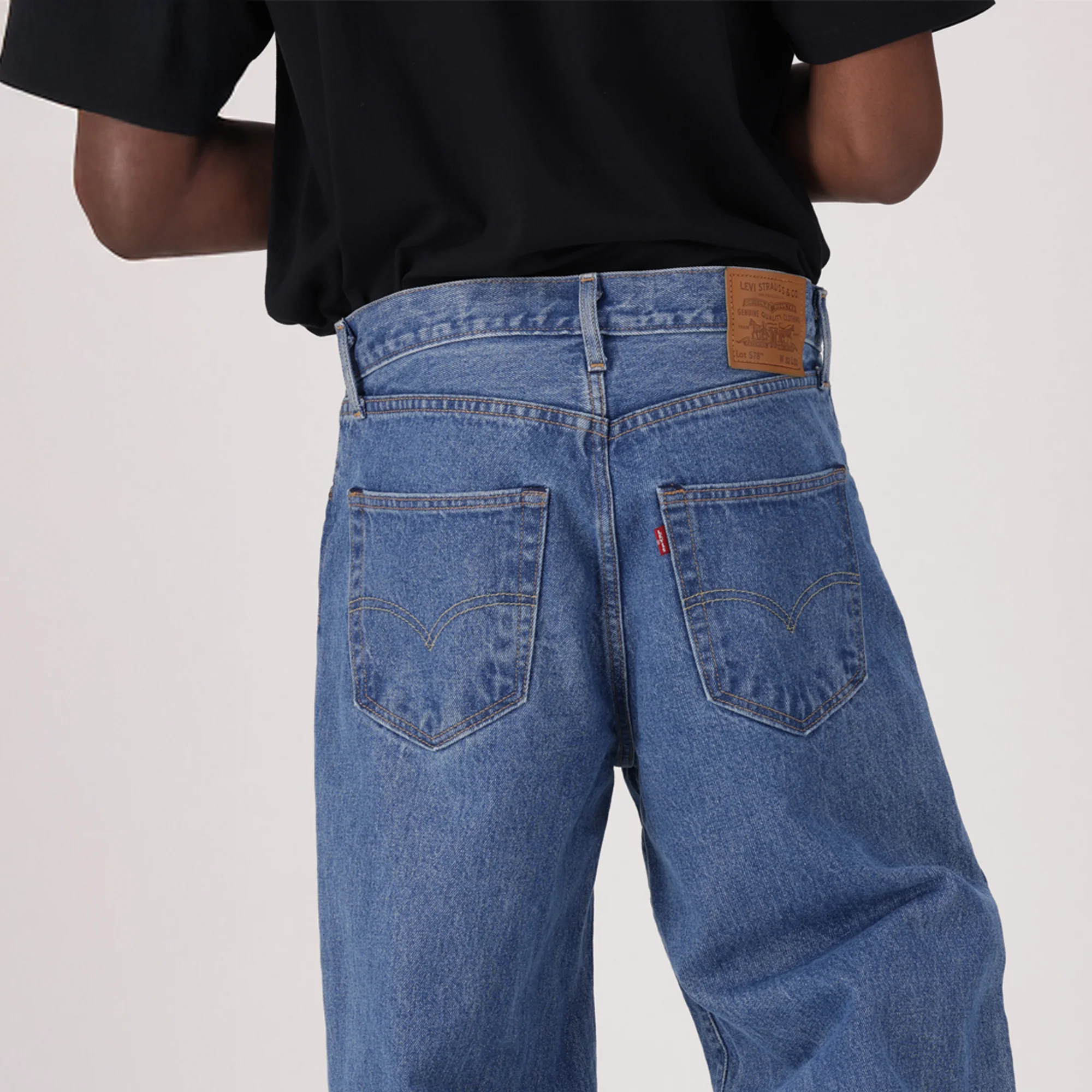 LEVI'S® MEN’S 578™ BAGGY JEANS - MED INDIGO - WORN IN - Image 5