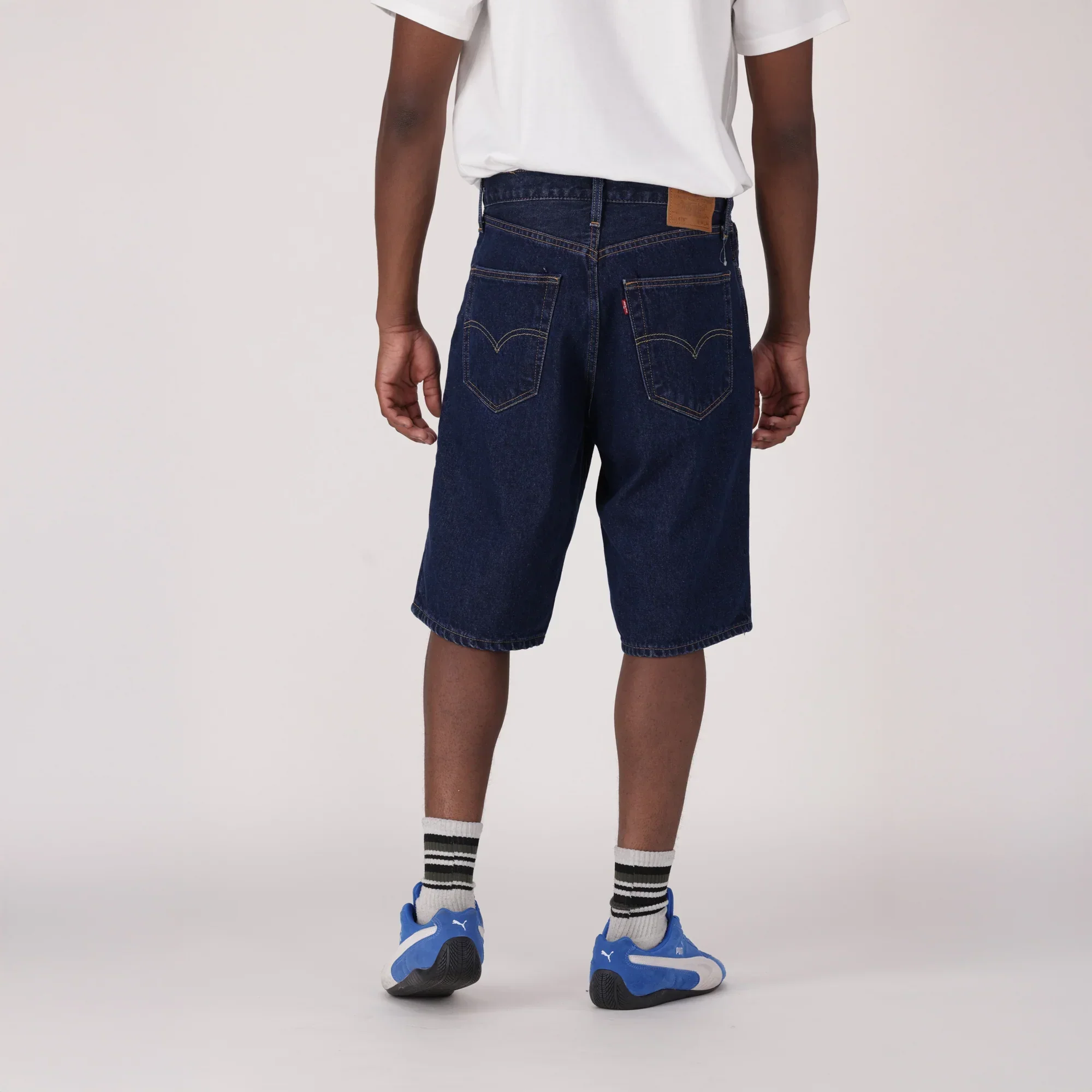 LEVI'S® MEN'S 478 BAGGY SHORTS - DARK INDIGO - WORN IN - Image 3