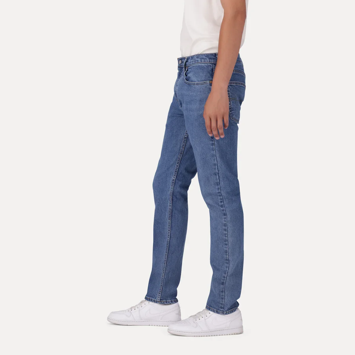 LEVI'S® MEN'S 502™ TAPER JEANS - DARK INDIGO - WORN IN - Image 9