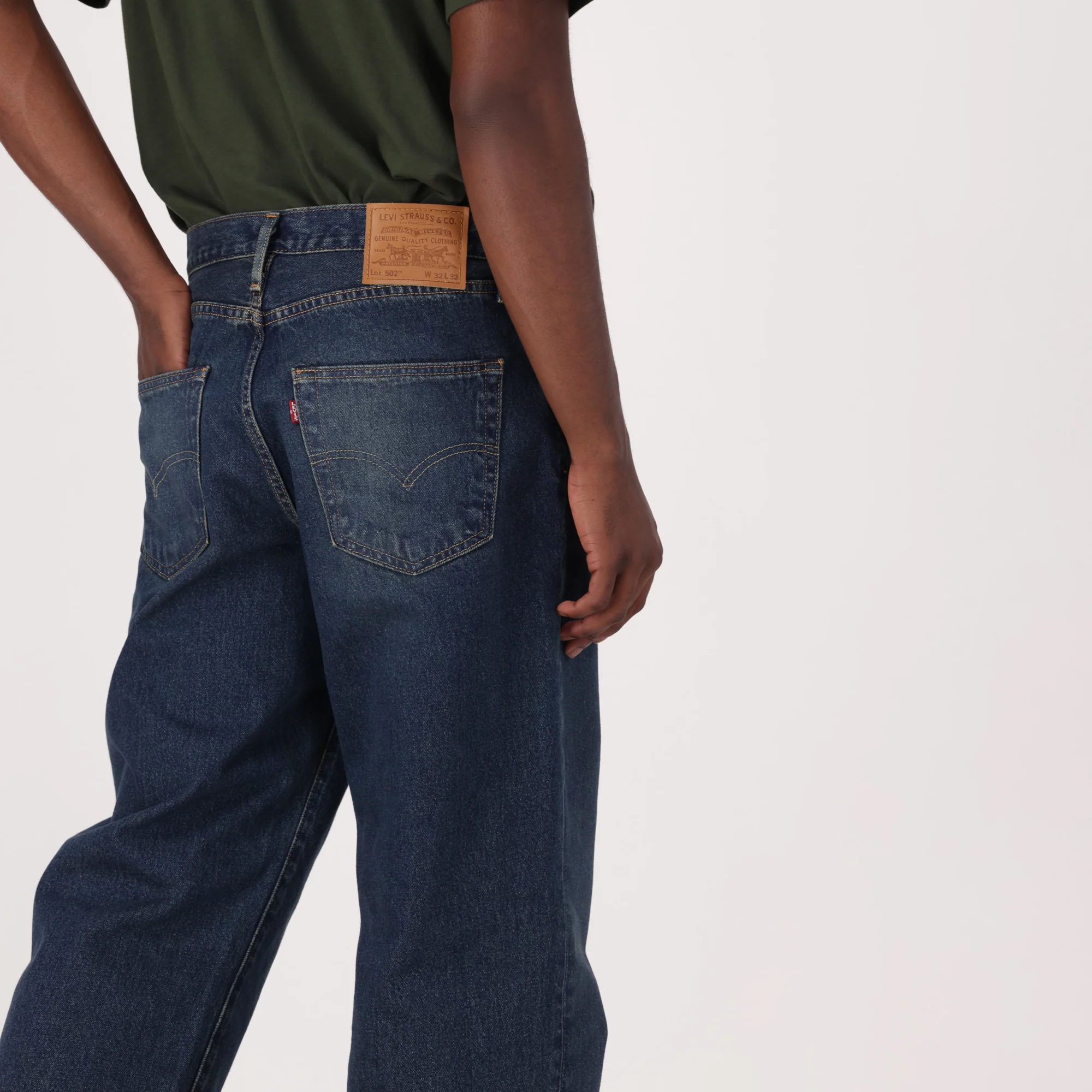 LEVI'S® MEN'S 502™ TAPER JEANS - DARK INDIGO WORN IN - Image 5