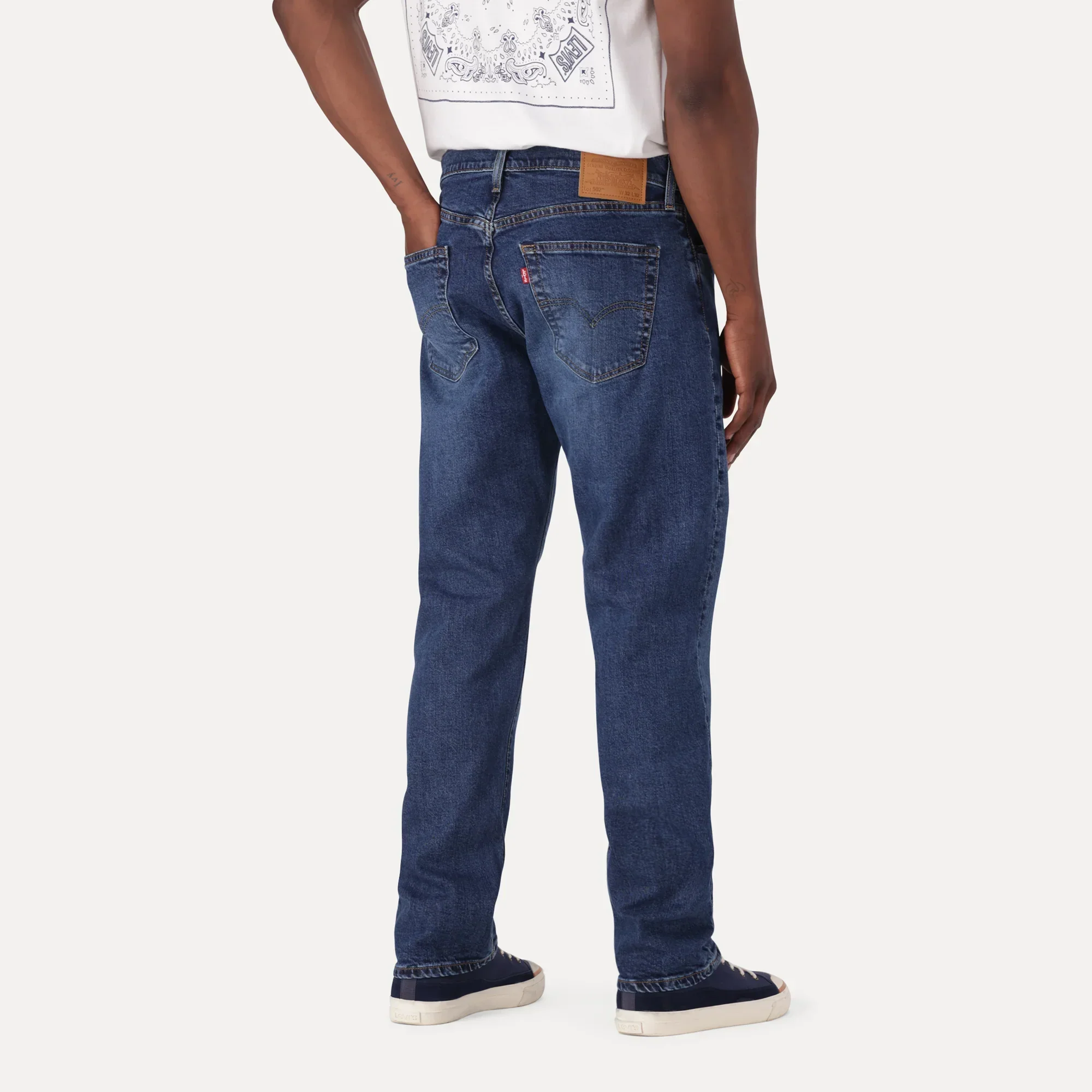 LEVI'S® MEN'S 502™ TAPER JEANS - DARK WASH - Image 7