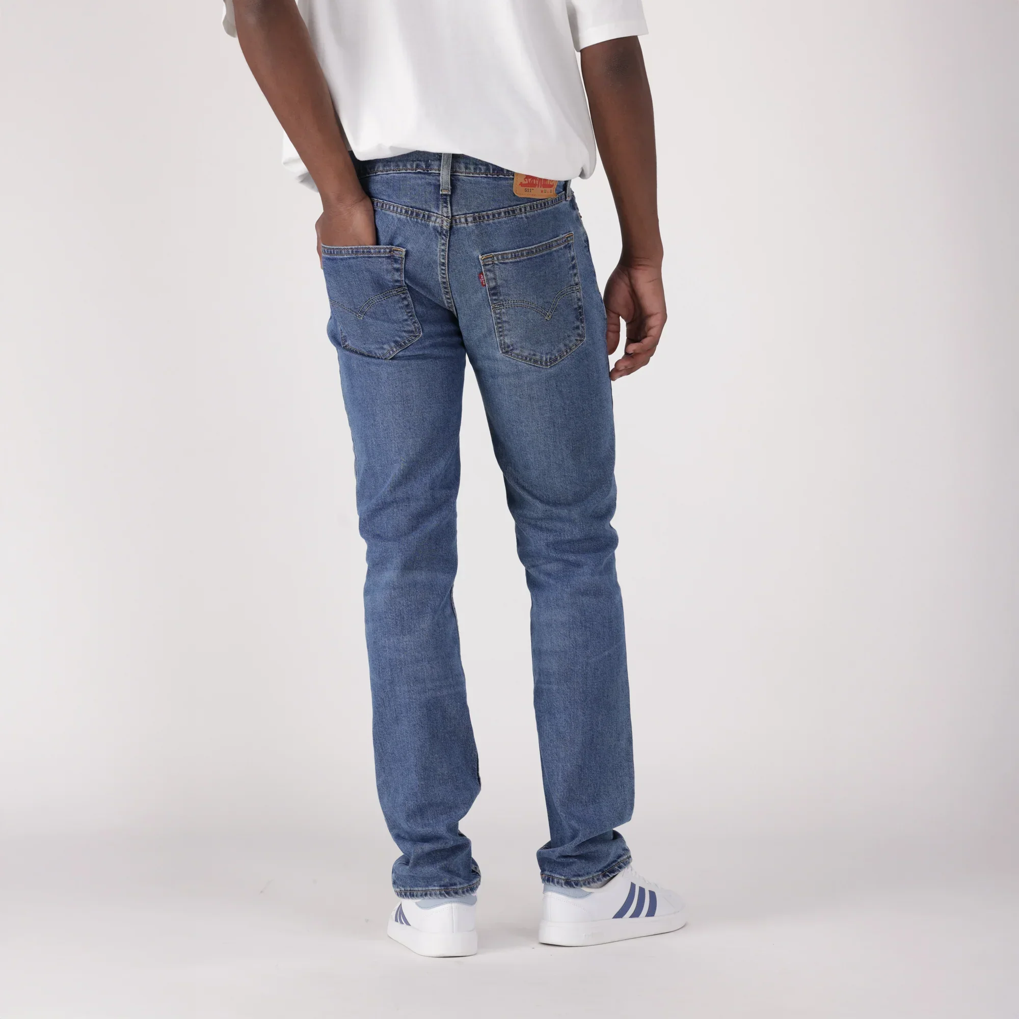 LEVI'S® MEN'S 511™ SLIM JEANS - MED INDIGO - WORN IN - Image 2