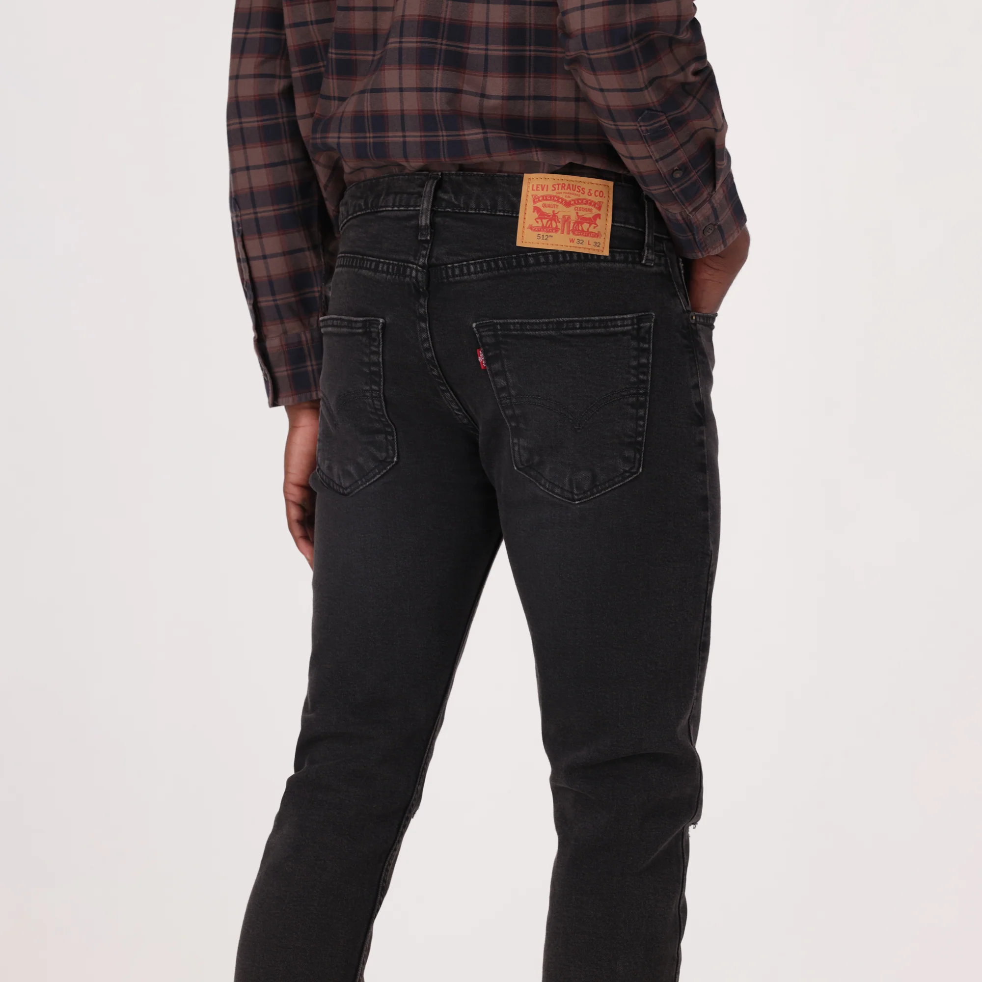 LEVI'S® MEN'S 512™ SLIM TAPER JEANS - BLACK - Image 5