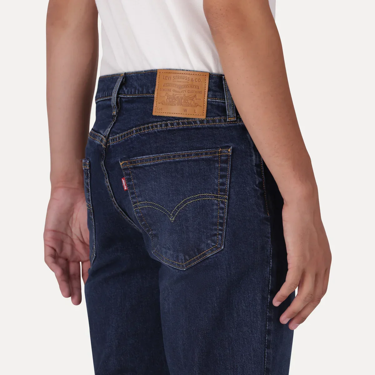 LEVI'S® MEN'S 541™ ATHLETIC TAPER JEANS - DARK WASH - Image 10