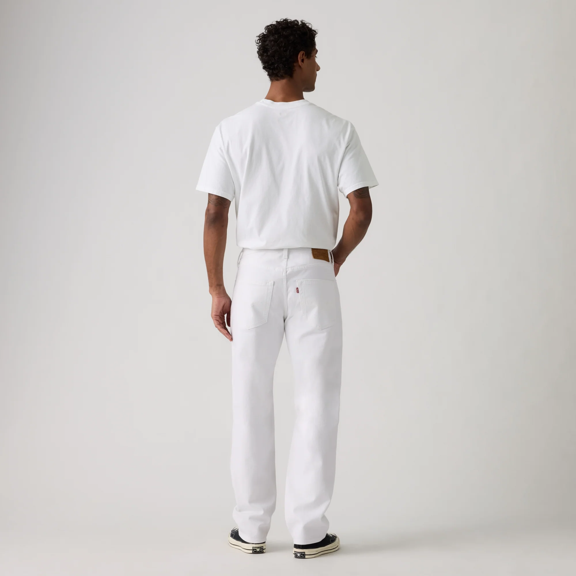 LEVI'S® MEN'S 541™ ATHLETIC TAPER JEANS - WHITE - Image 3