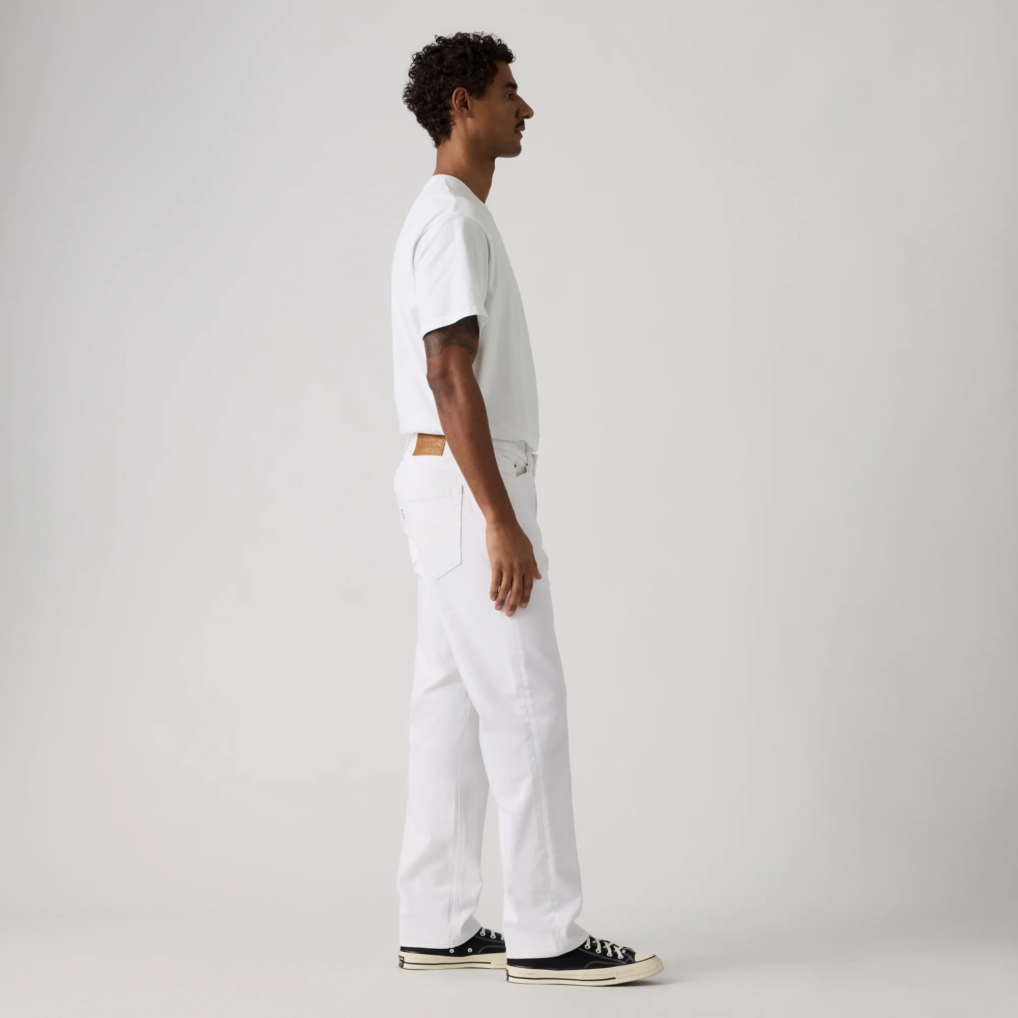 LEVI'S® MEN'S 541™ ATHLETIC TAPER JEANS - WHITE - Image 4