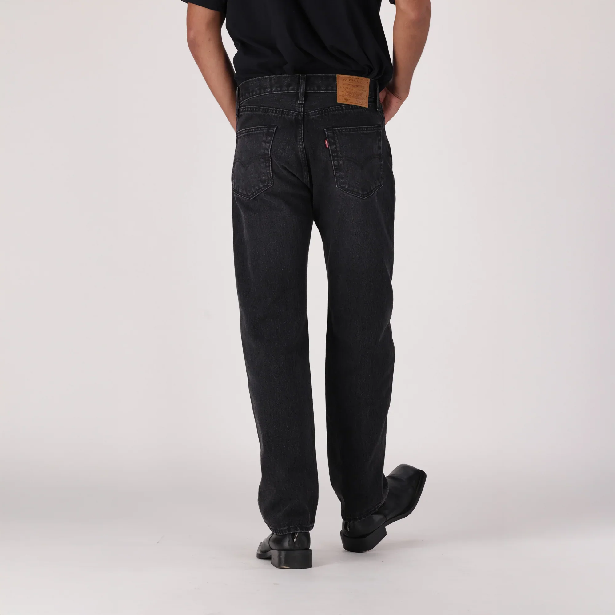 LEVI'S® MEN'S 555™ RELAXED STRAIGHT JEANS - BLACK - Image 3