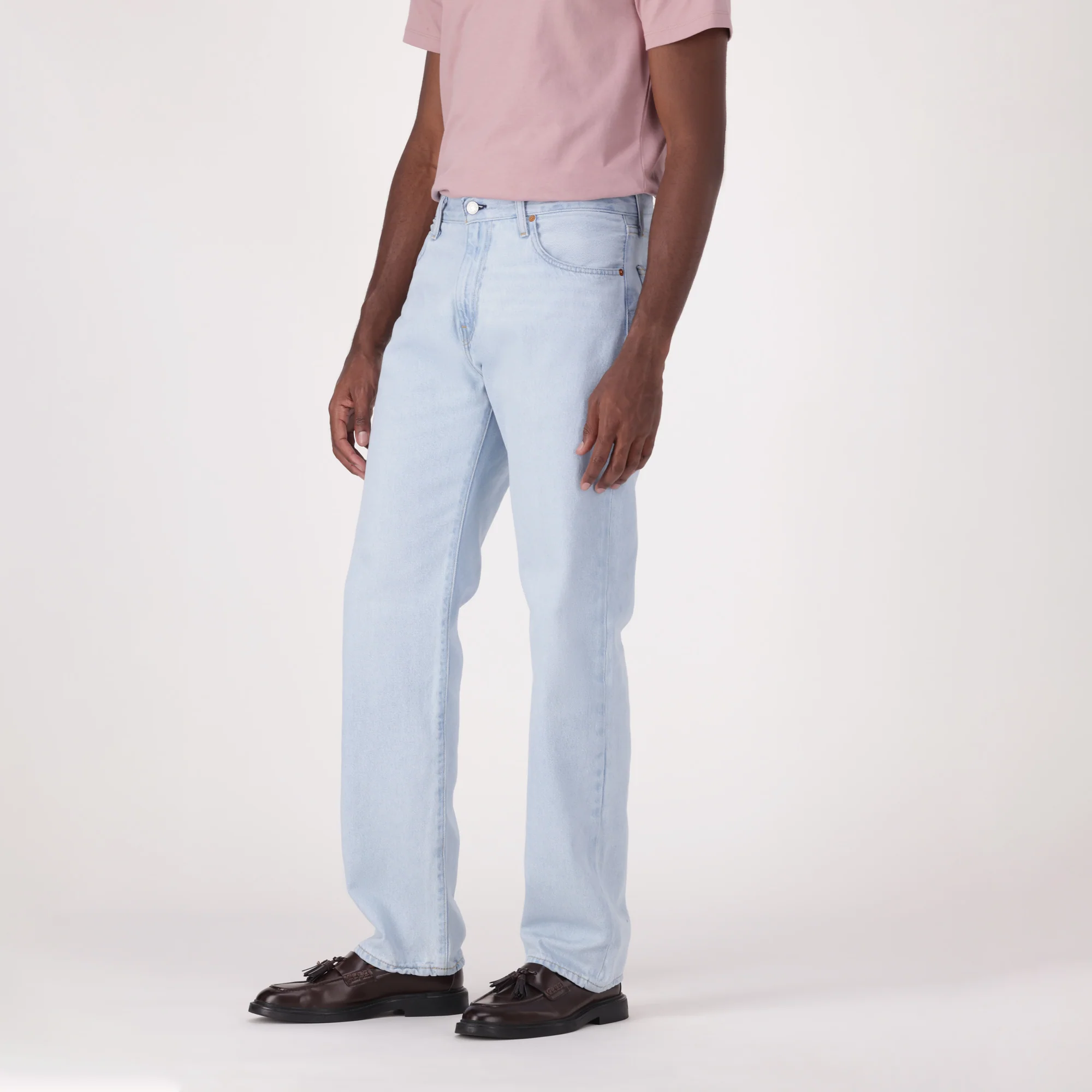 LEVI'S® MEN'S 555™ RELAXED STRAIGHT JEANS - LIGHT WASH - Image 4