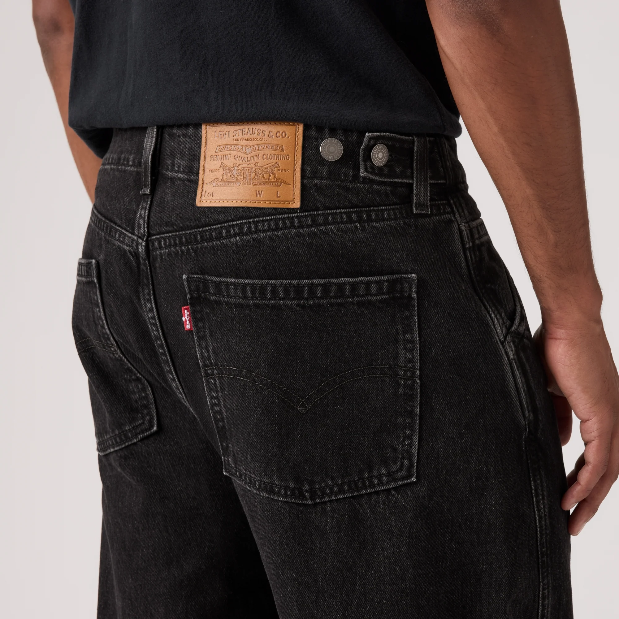 LEVI'S® MEN'S BAGGY BARREL JEANS - BLACK - Image 4