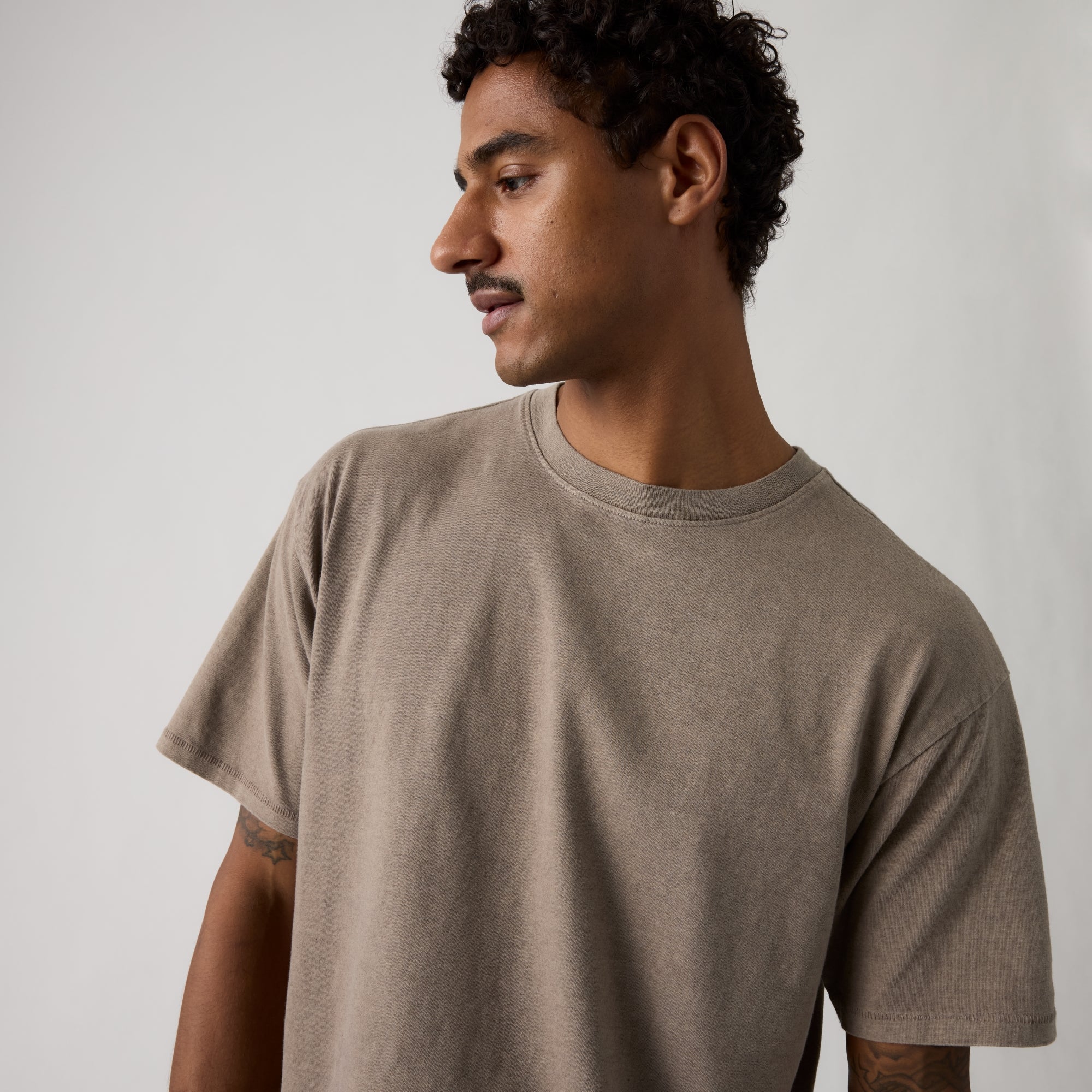 LEVI'S® MEN'S BOXY SHORT-SLEEVE TEE - MULTI COLOUR - Image 4