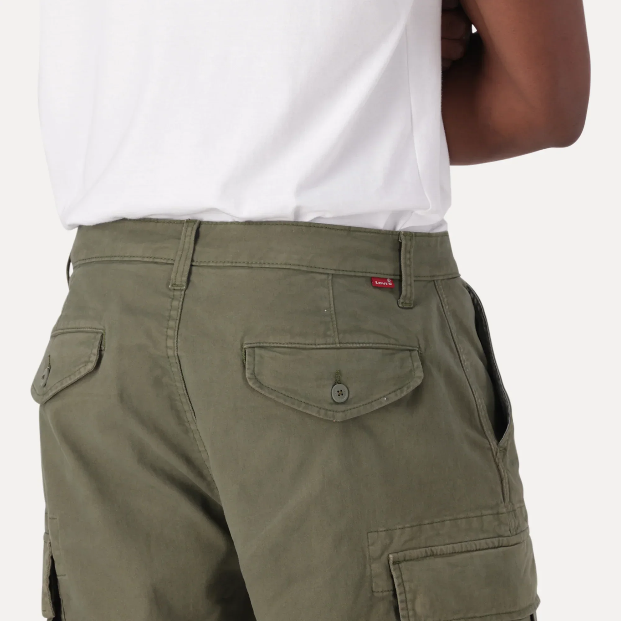 LEVI'S® MEN'S CARRIER CARGO SHORTS - GREEN - Image 5