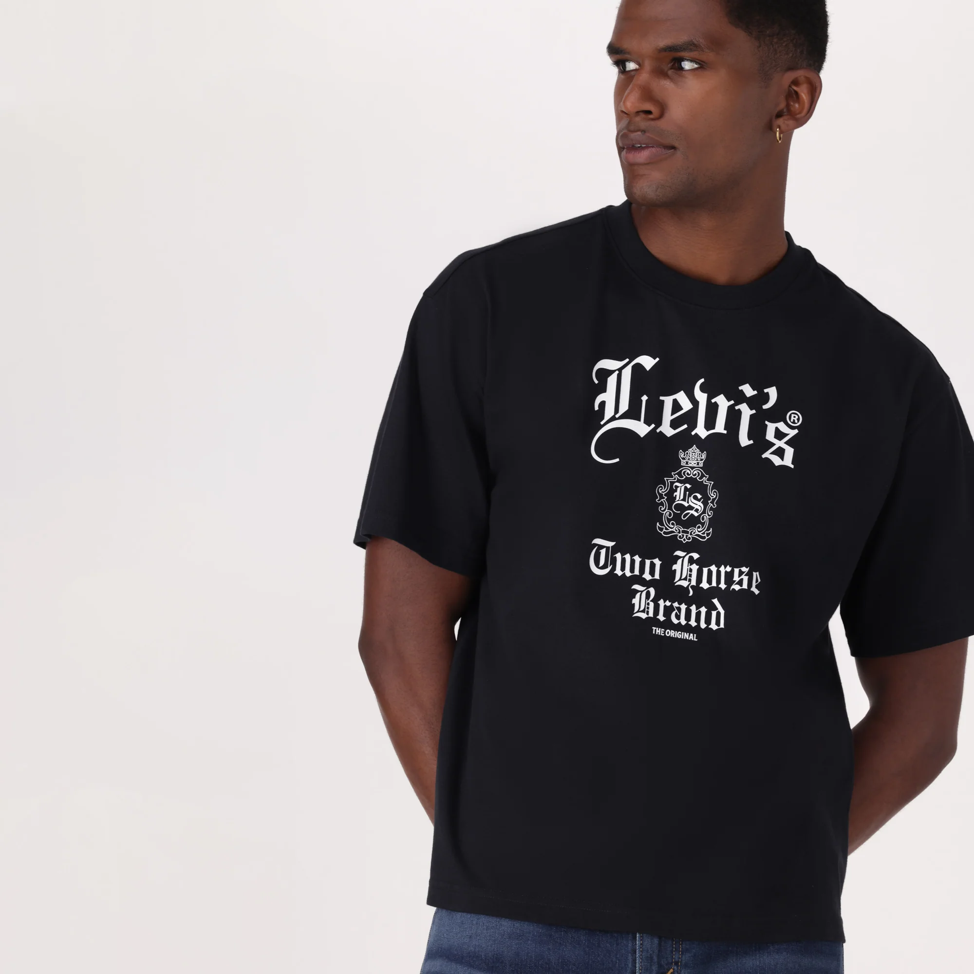 LEVI'S® MEN'S GRAPHIC BOXY TEE - BLACK - Image 2