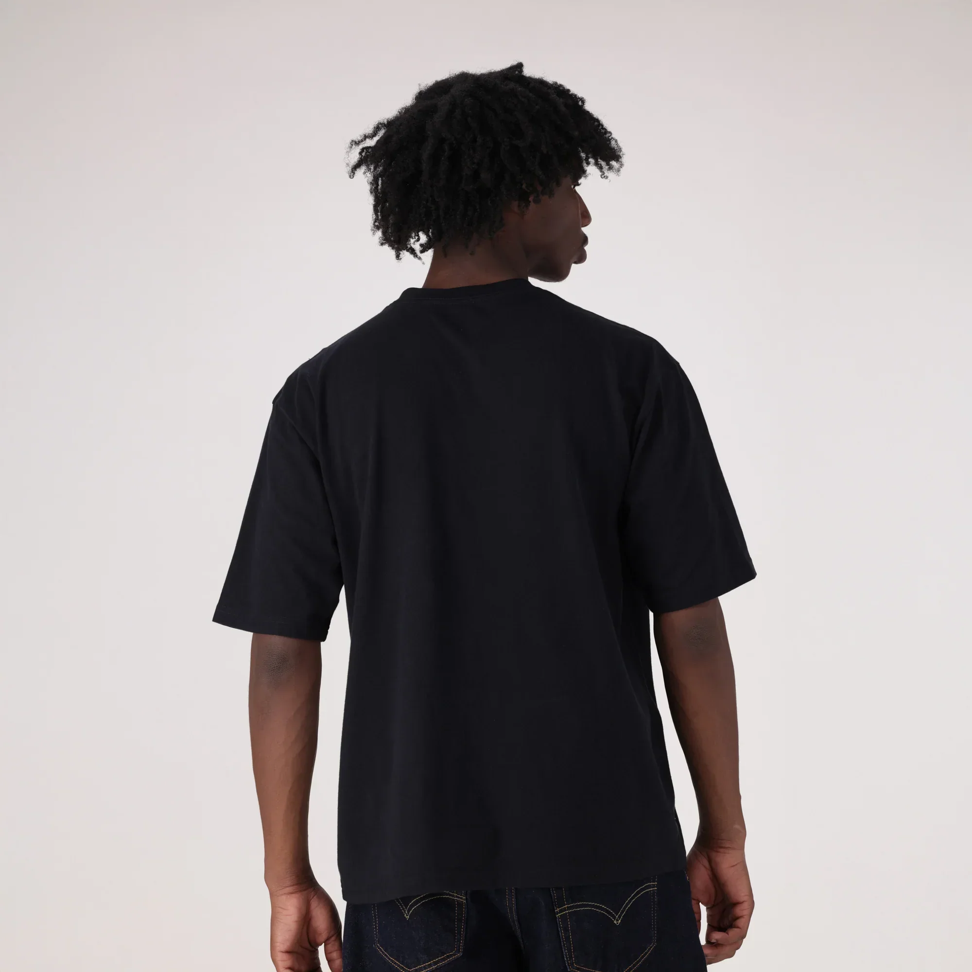 LEVI'S® MEN'S HALF-SLEEVE T-SHIRT - BLACK - Image 2