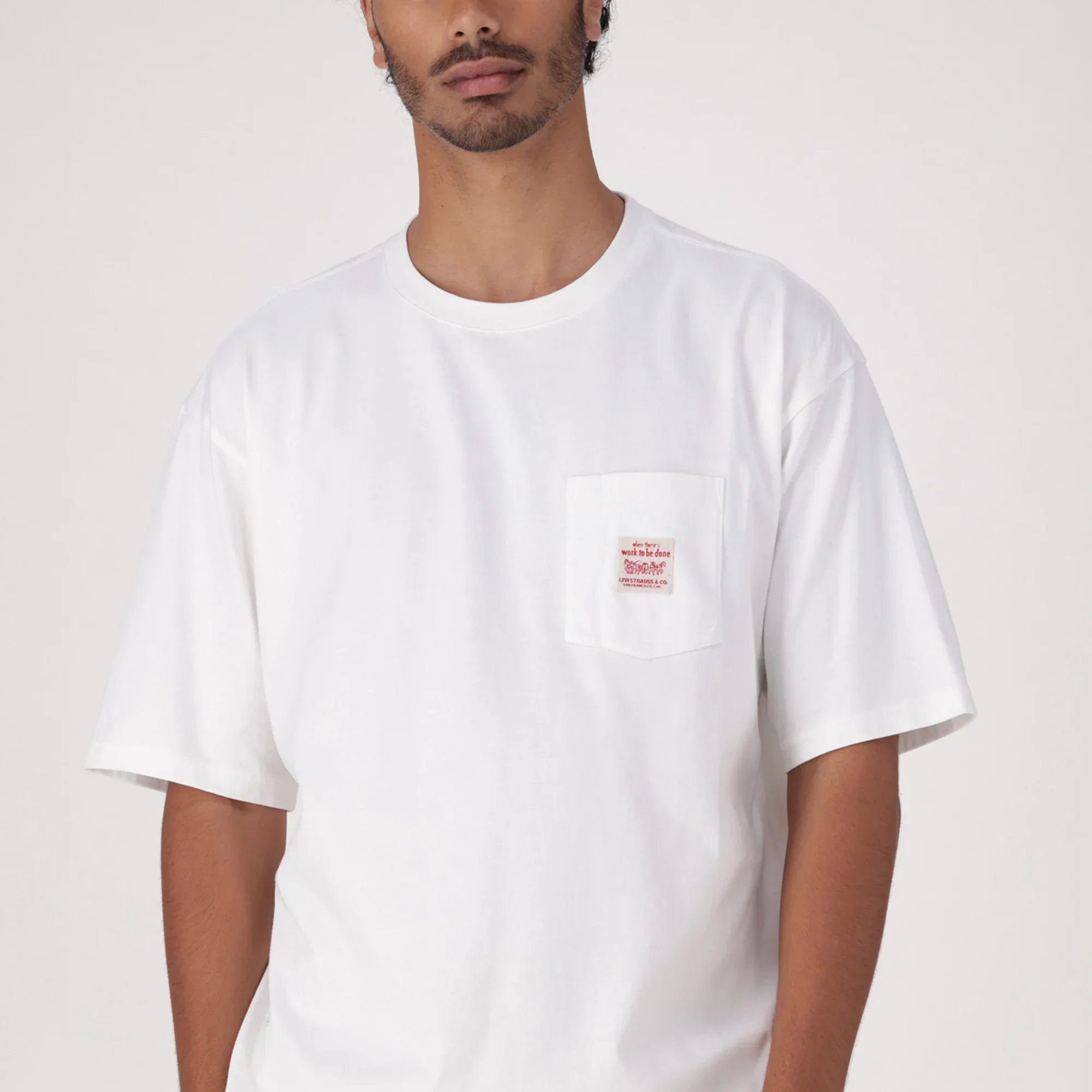 LEVI'S® MEN'S HALF-SLEEVE T-SHIRT - NEUTRAL - Image 3