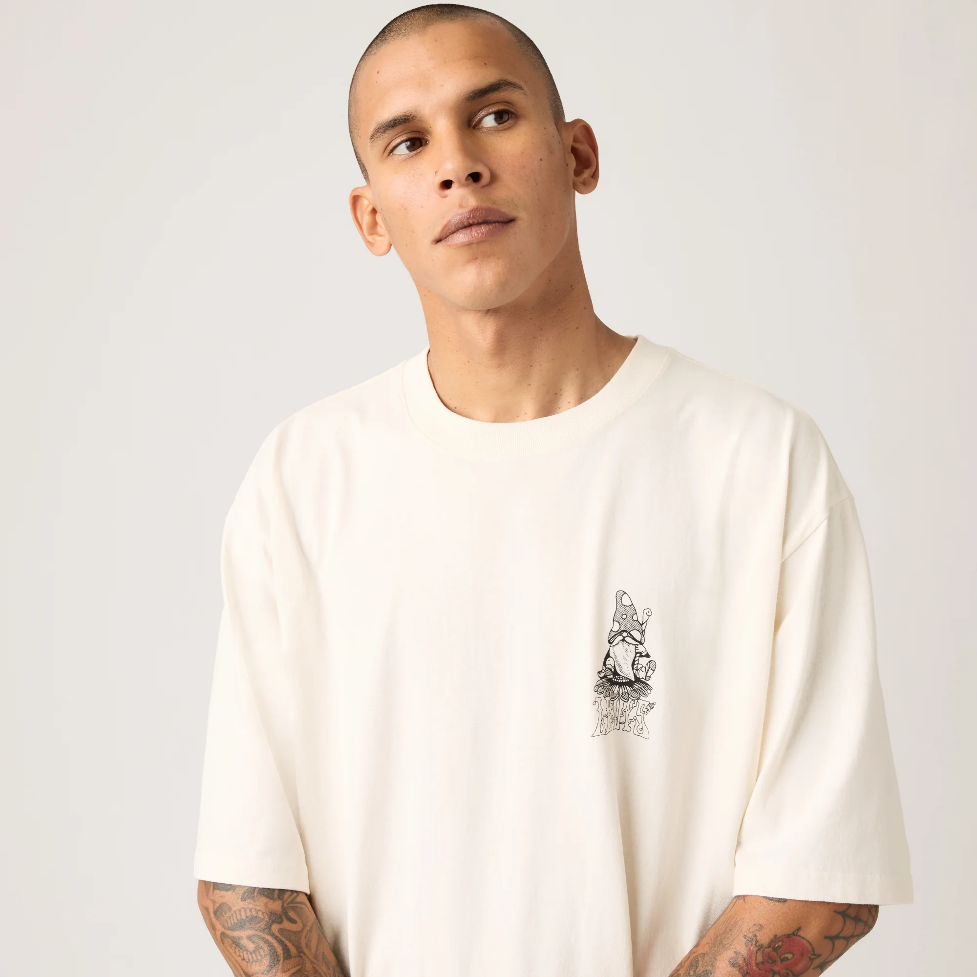 LEVI'S® MEN'S HALF-SLEEVE T-SHIRT - TAN - Image 3