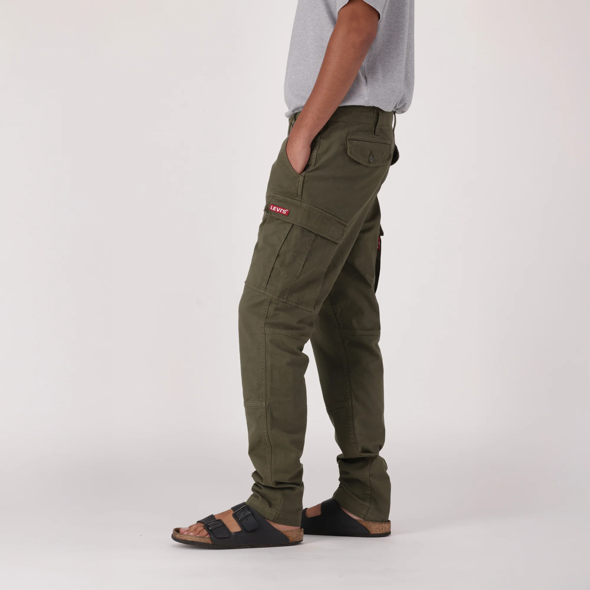 LEVI'S® MEN'S LO-BALL CARGO PANTS - GREEN - Image 4