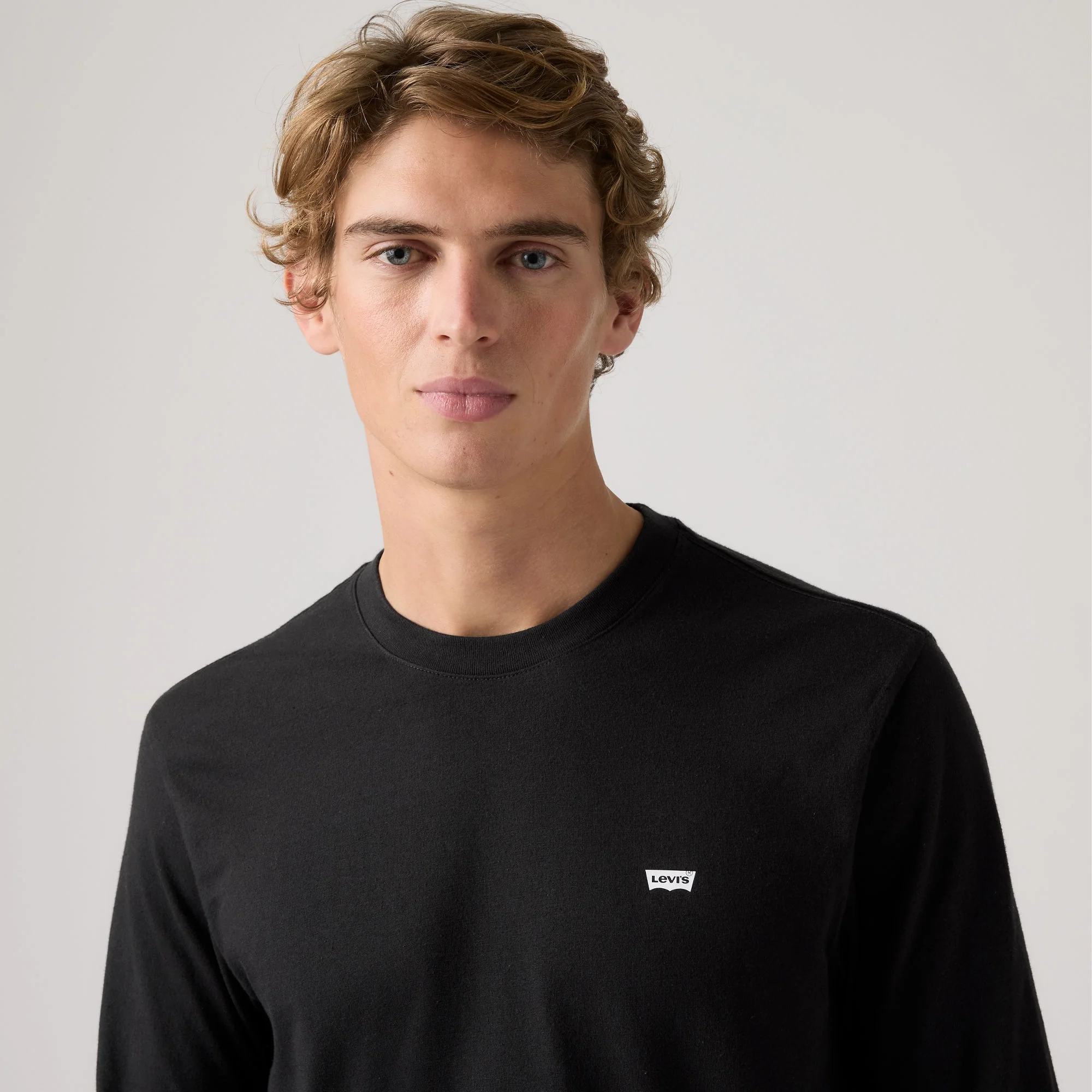 LEVI'S® MEN'S LONG-SLEEVE TECH TEE - MULTI COLOUR - Image 4