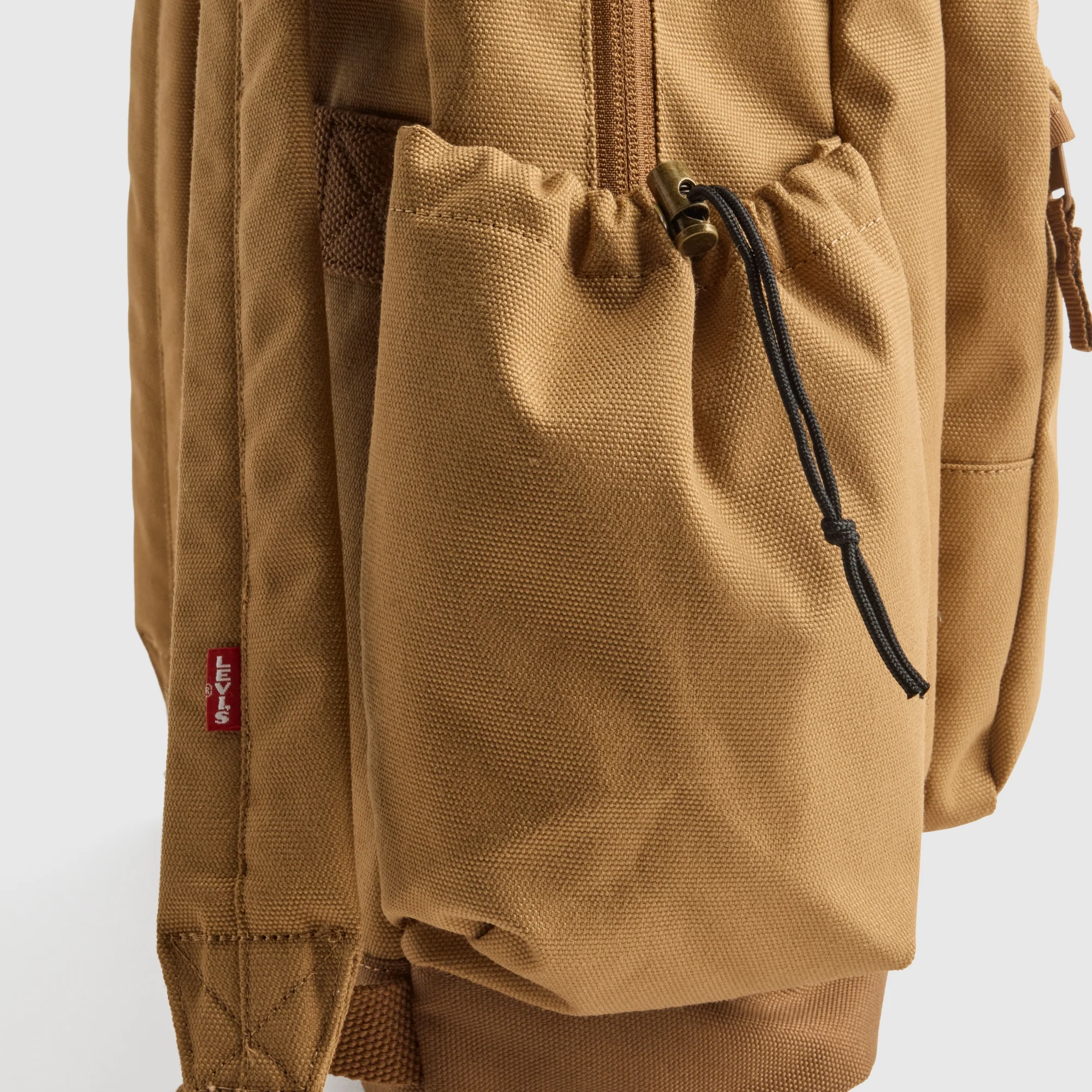 LEVI'S® MEN'S MISSION BAY PACK - NEUTRAL - Image 4