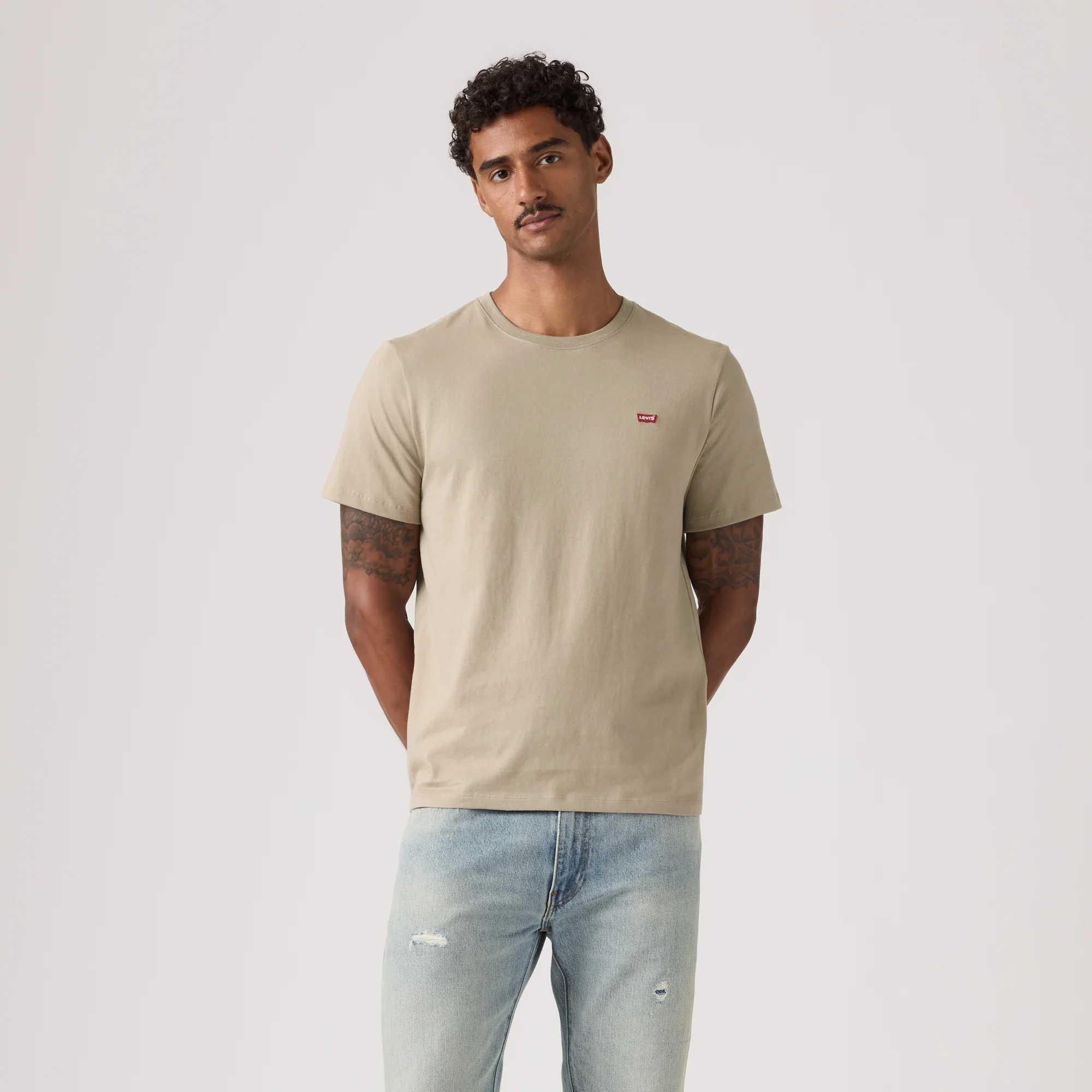 LEVI'S® MEN'S ORIGINAL HOUSEMARK T-SHIRT - MULTI COLOUR - Image 2