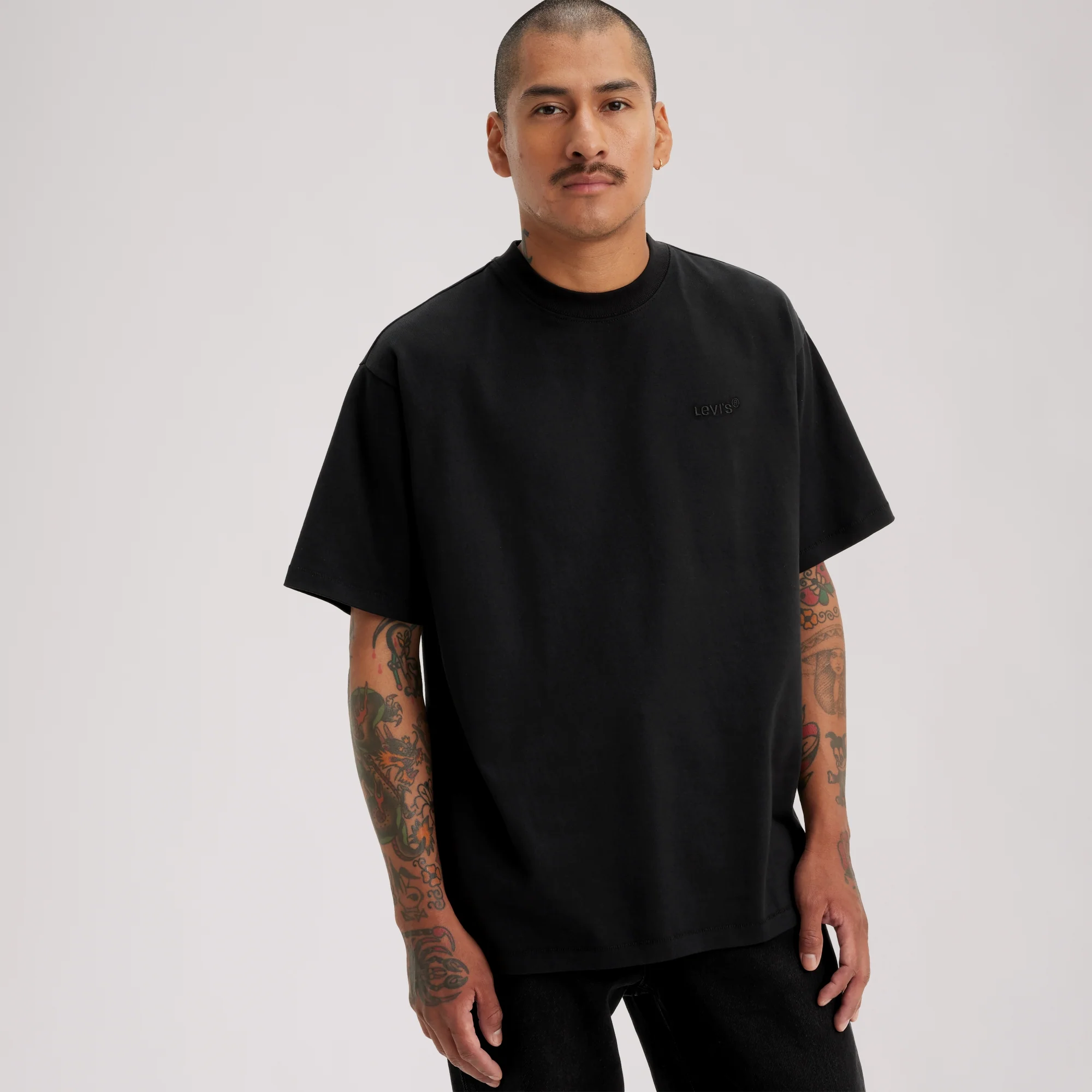 LEVI'S® MEN'S RED TAB VINTAGE T-SHIRT - BLACK