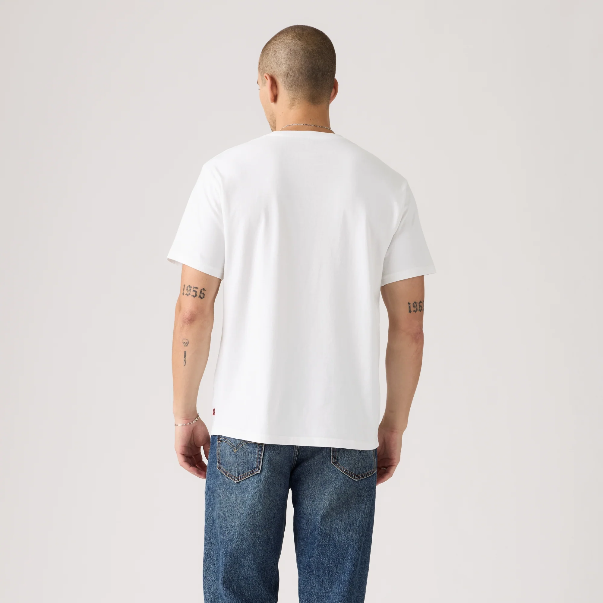 LEVI'S® MEN'S RELAXED FIT SHORT-SLEEVE GRAPHIC T-SHIRT - WHITE - Image 3