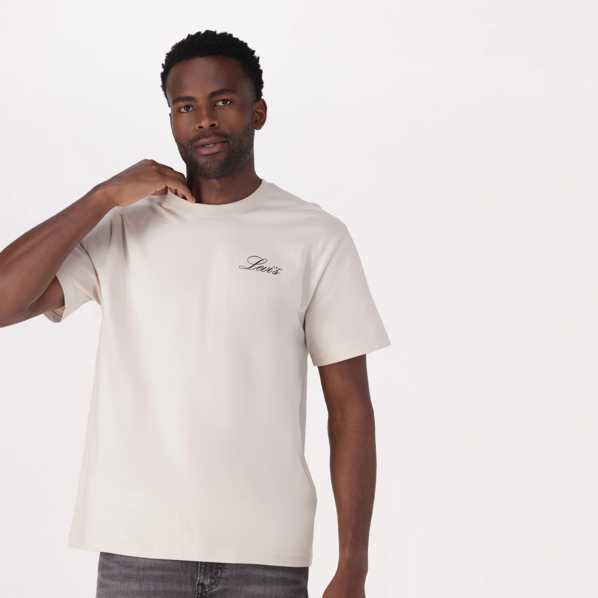 LEVI'S® MEN'S RELAXED FIT SHORT-SLEEVE GRAPHIC T-SHIRT - TAN