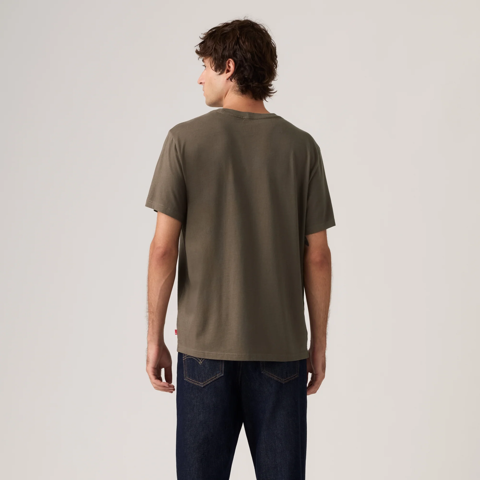 LEVI'S® MEN'S RELAXED SHORT-SLEEVE GRAPHIC T-SHIRT - BROWN - Image 3