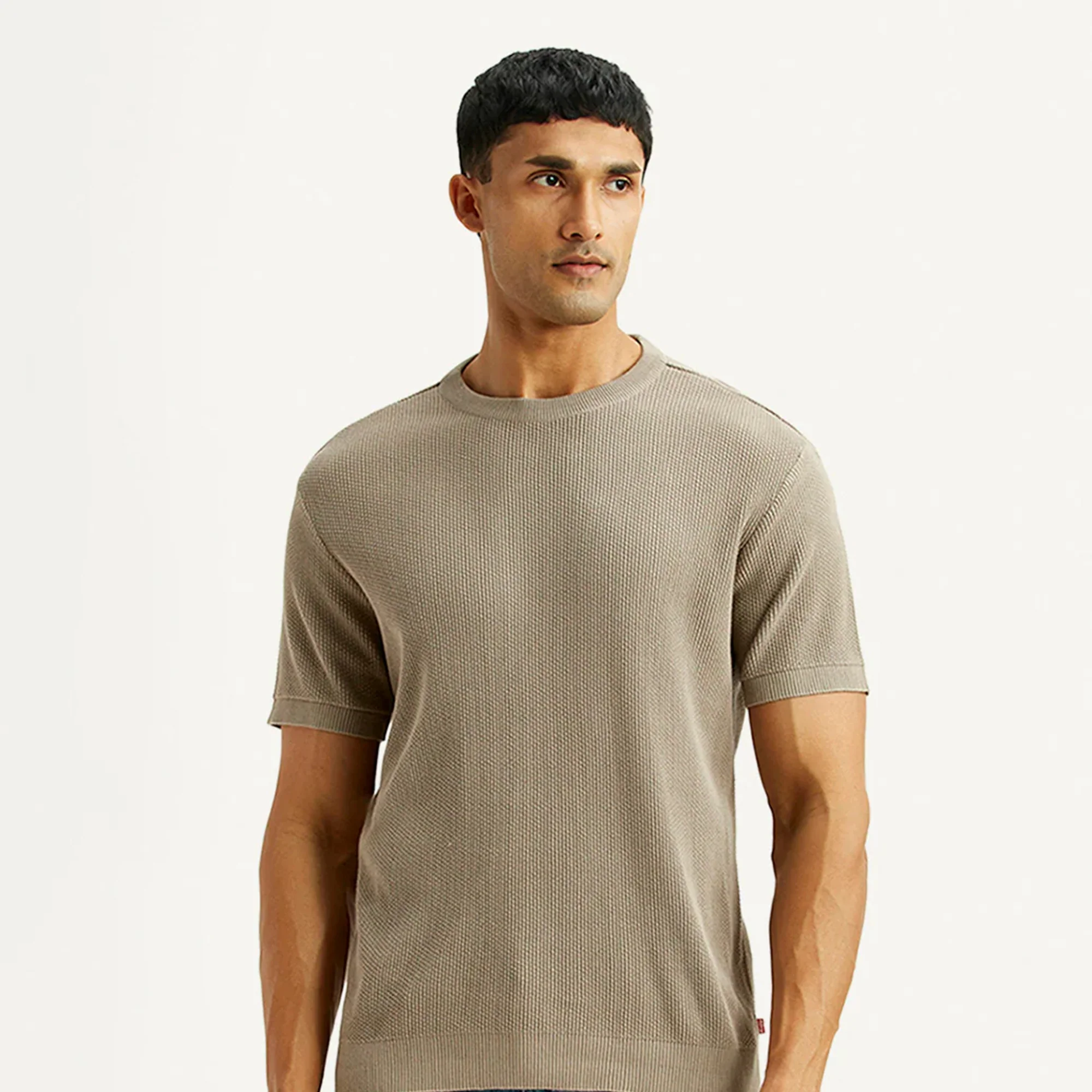 LEVI'S® MEN'S SLIM FIT T-SHIRT - NEUTRAL - Image 2