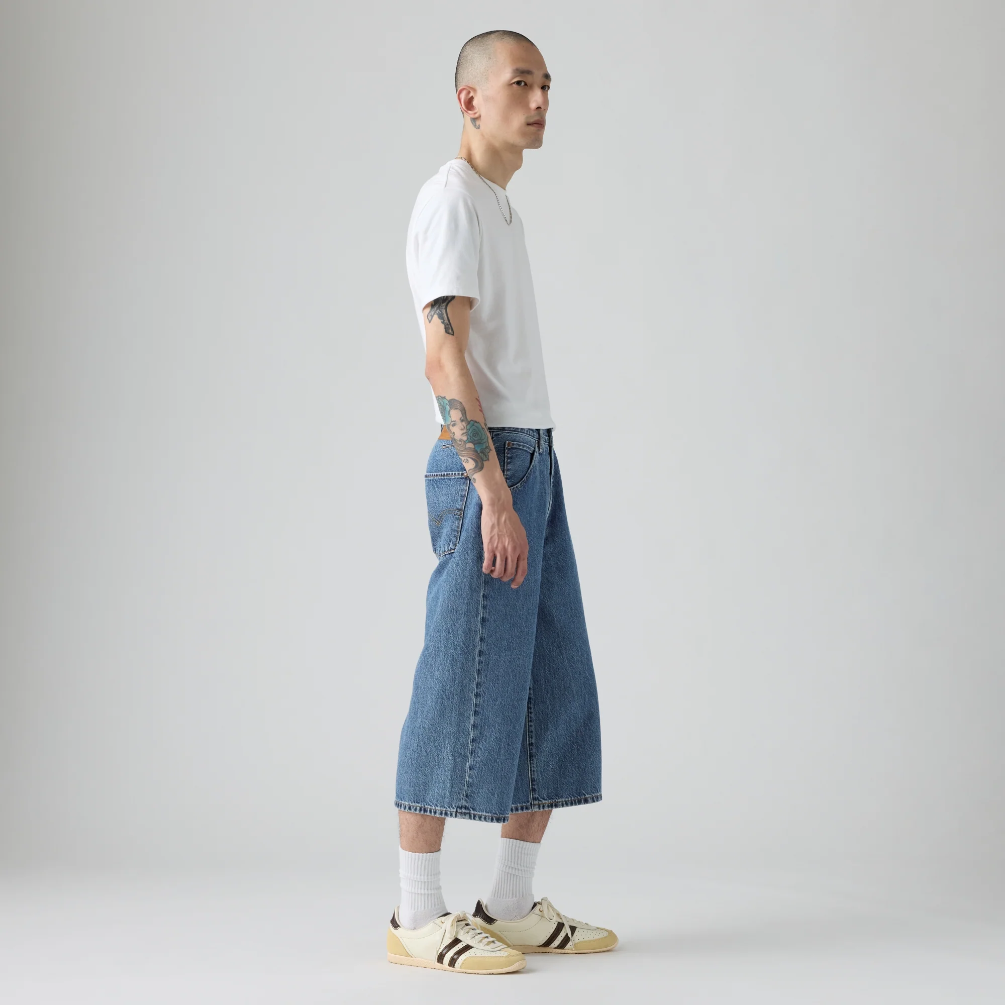 LEVI'S® MEN'S TWISTED BAGGY CAPRIS - MED INDIGO - FLAT FINISH - Image 3