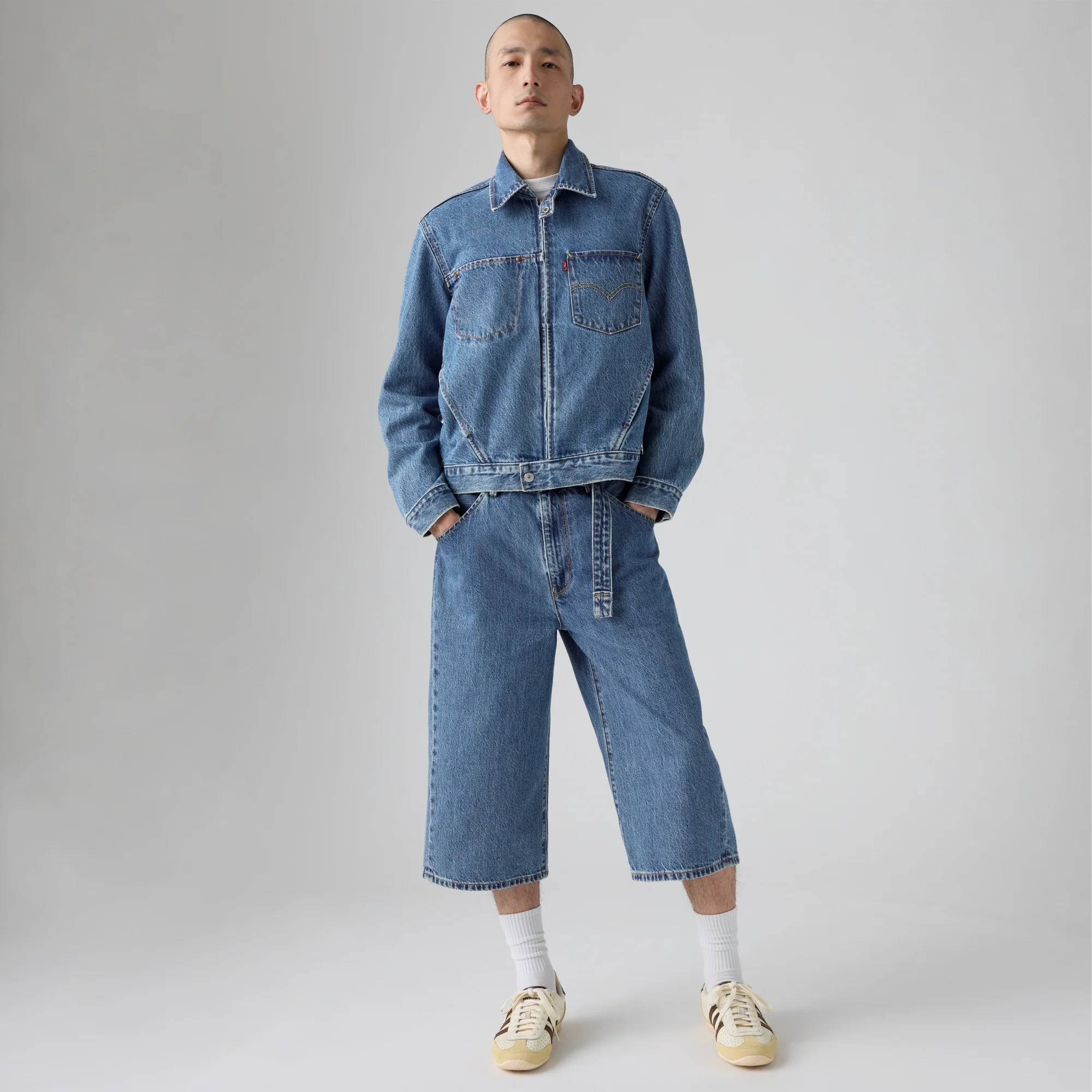 LEVI'S® MEN'S TWISTED BAGGY CAPRIS - MED INDIGO - FLAT FINISH - Image 5