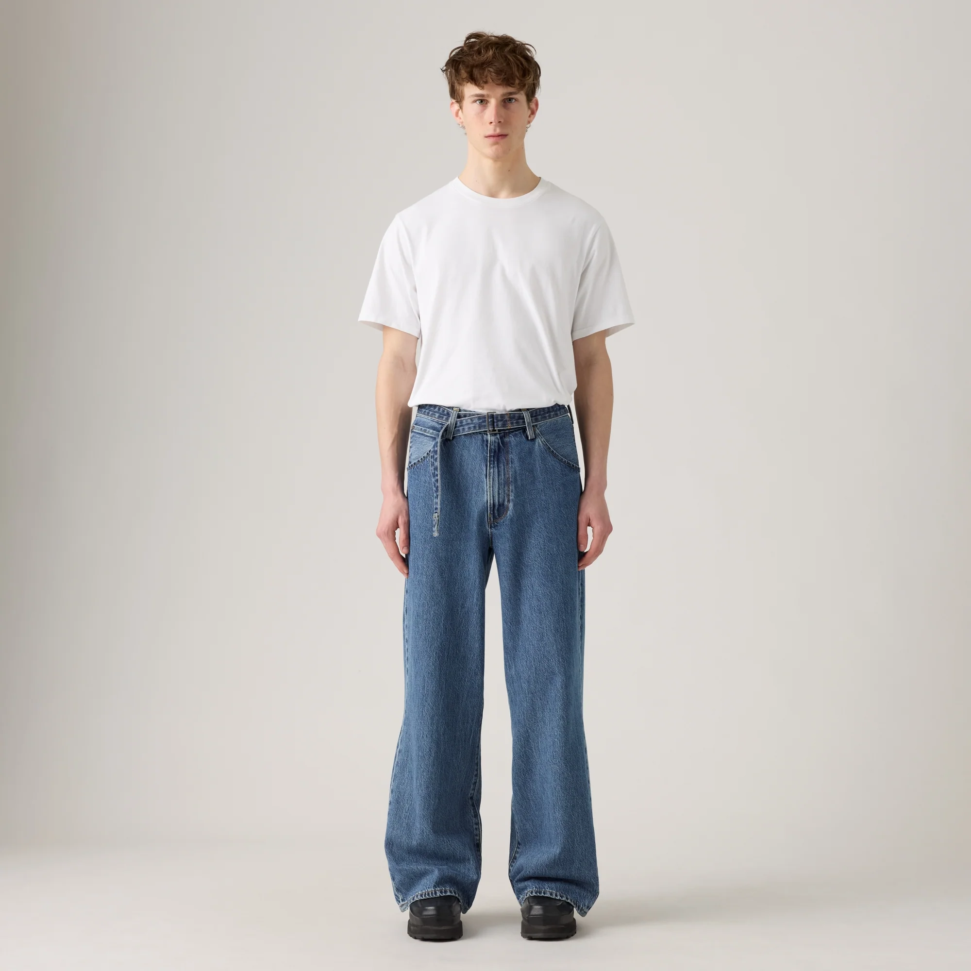 LEVI'S® MEN'S TWISTED BAGGY WIDE JEANS - MED INDIGO - WORN IN - Image 2
