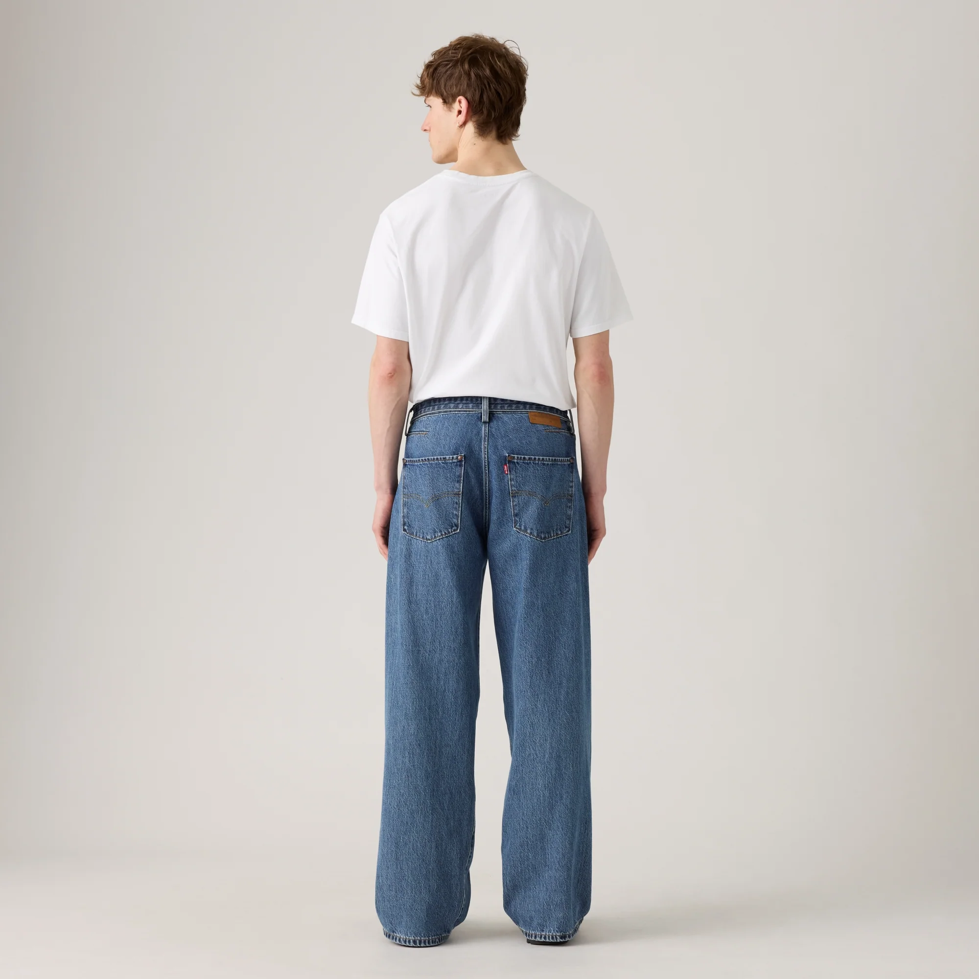 LEVI'S® MEN'S TWISTED BAGGY WIDE JEANS - MED INDIGO - WORN IN - Image 3