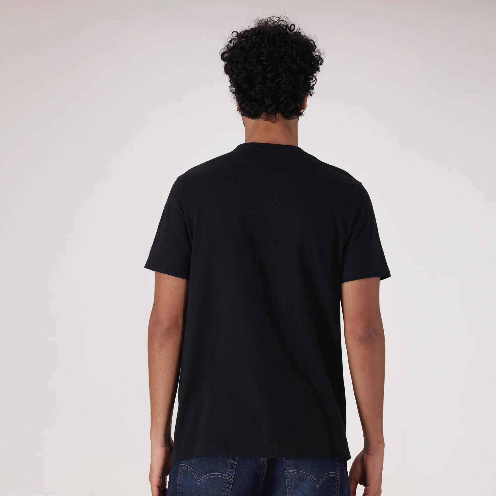 LEVI'S® MEN'S GRAPHIC CREWNECK T-SHIRT - BLACK - Image 3