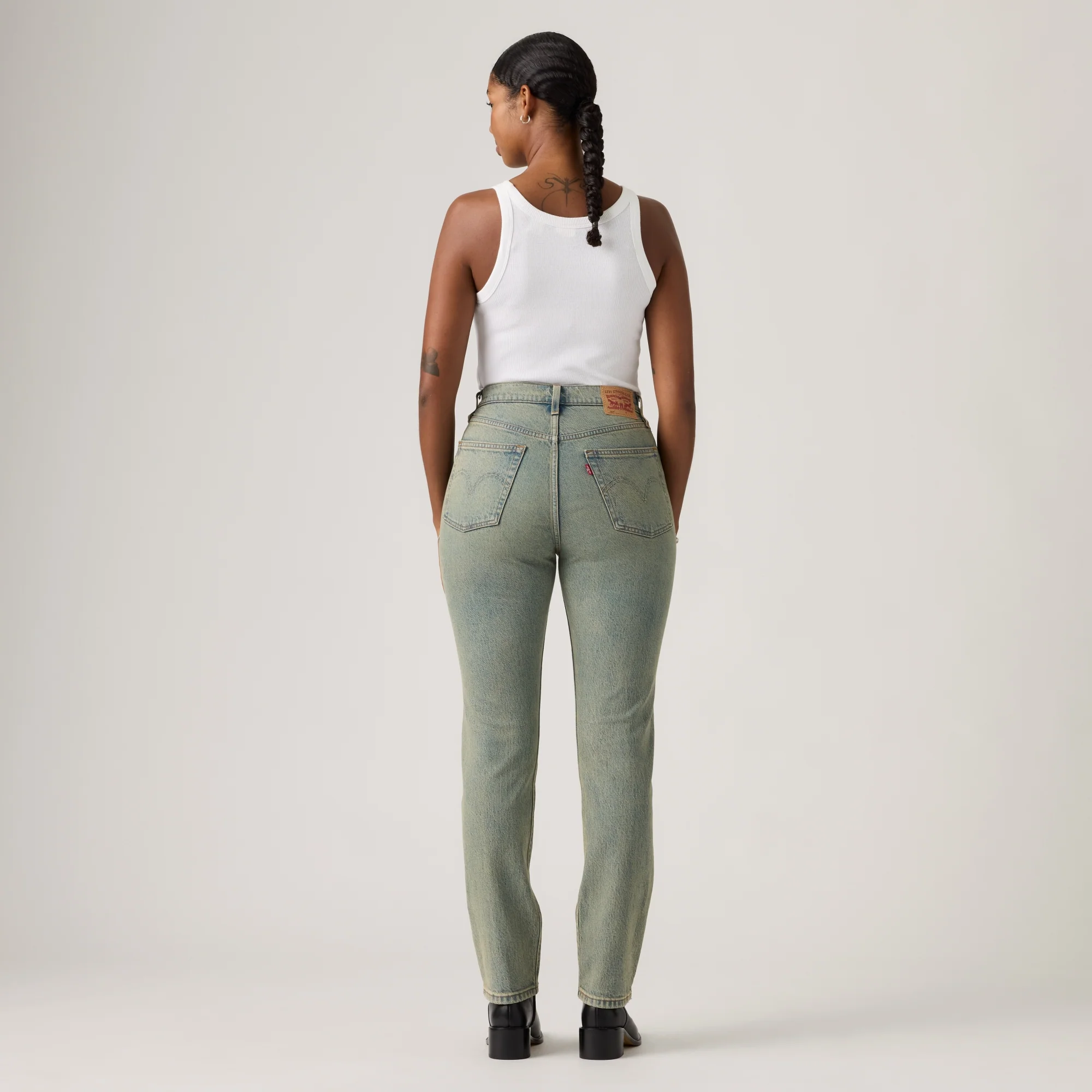 LEVI'S® WOMEN'S 501® ORIGINAL JEANS - MED INDIGO - WORN IN - Image 3