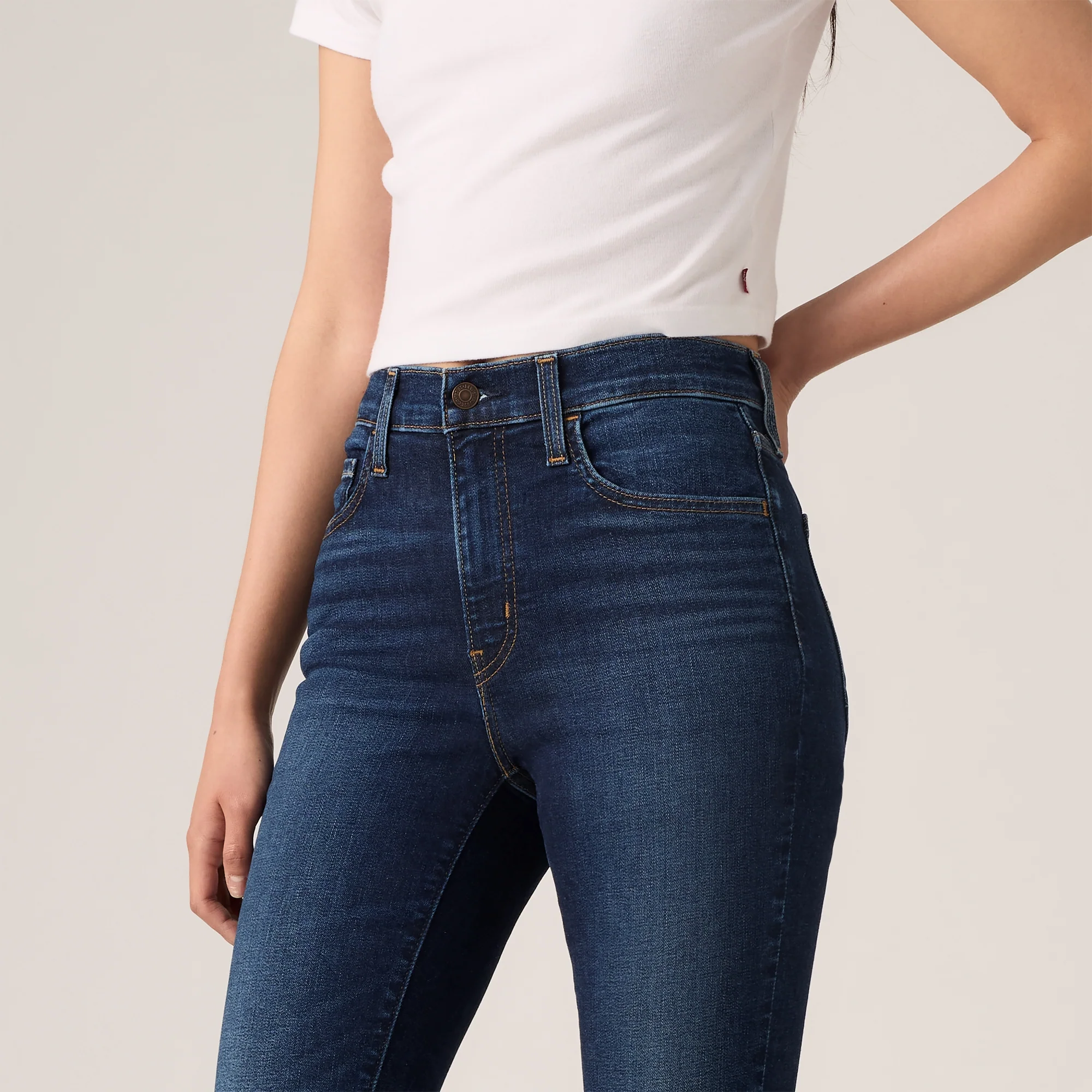 LEVI'S® WOMEN'S 720 HIGH-RISE SUPER SKINNY JEANS - DARK INDIGO WORN IN - Image 5