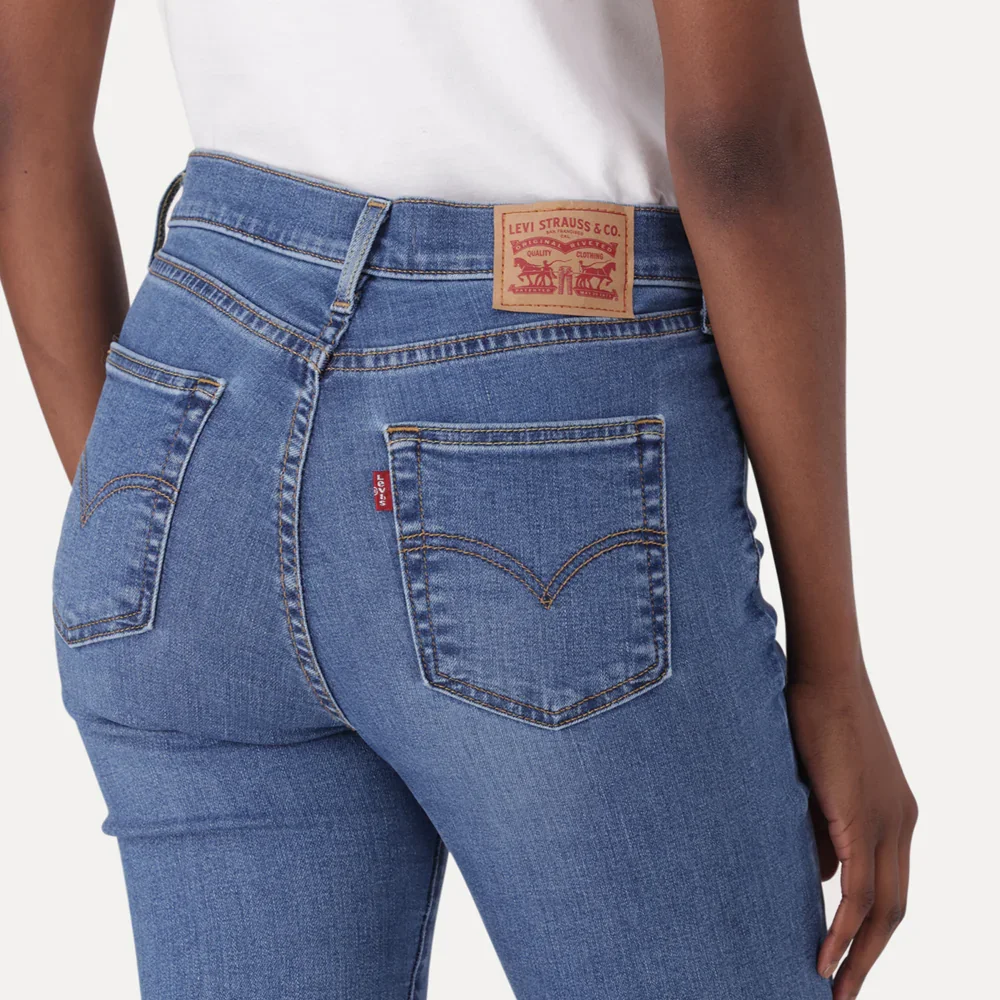 LEVI'S® WOMEN'S 720 HIGH-RISE SUPER SKINNY JEANS - MED INDIGO - WORN IN - Image 9