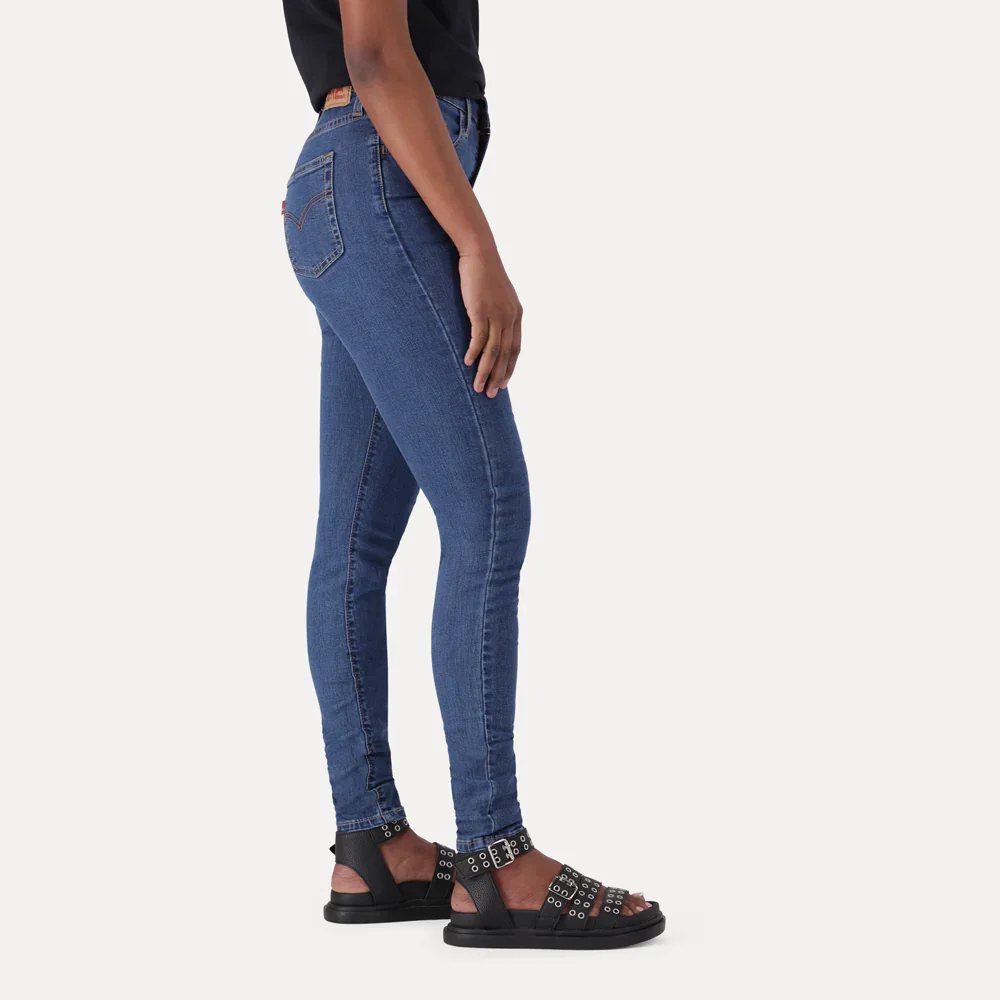 LEVI'S® WOMEN'S 720 HIGH-RISE SUPER SKINNY JEANS - MEDIUM WASH - Image 8