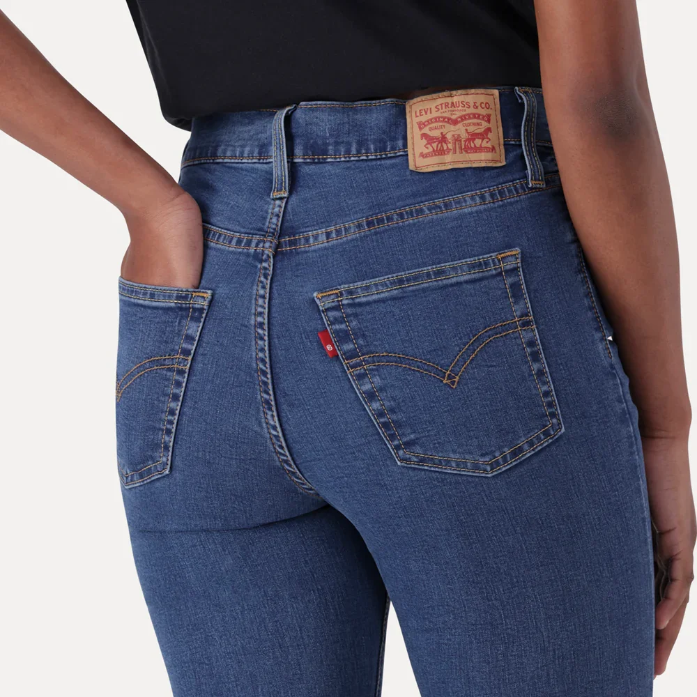LEVI'S® WOMEN'S 720 HIGH-RISE SUPER SKINNY JEANS - MEDIUM WASH - Image 9