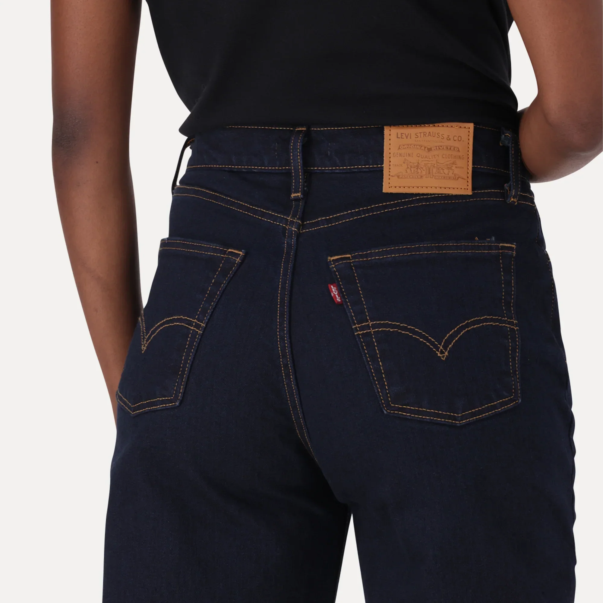 LEVI'S® WOMEN'S '80S MOM JEANS - DARK INDIGO - FLAT FINISH - Image 5
